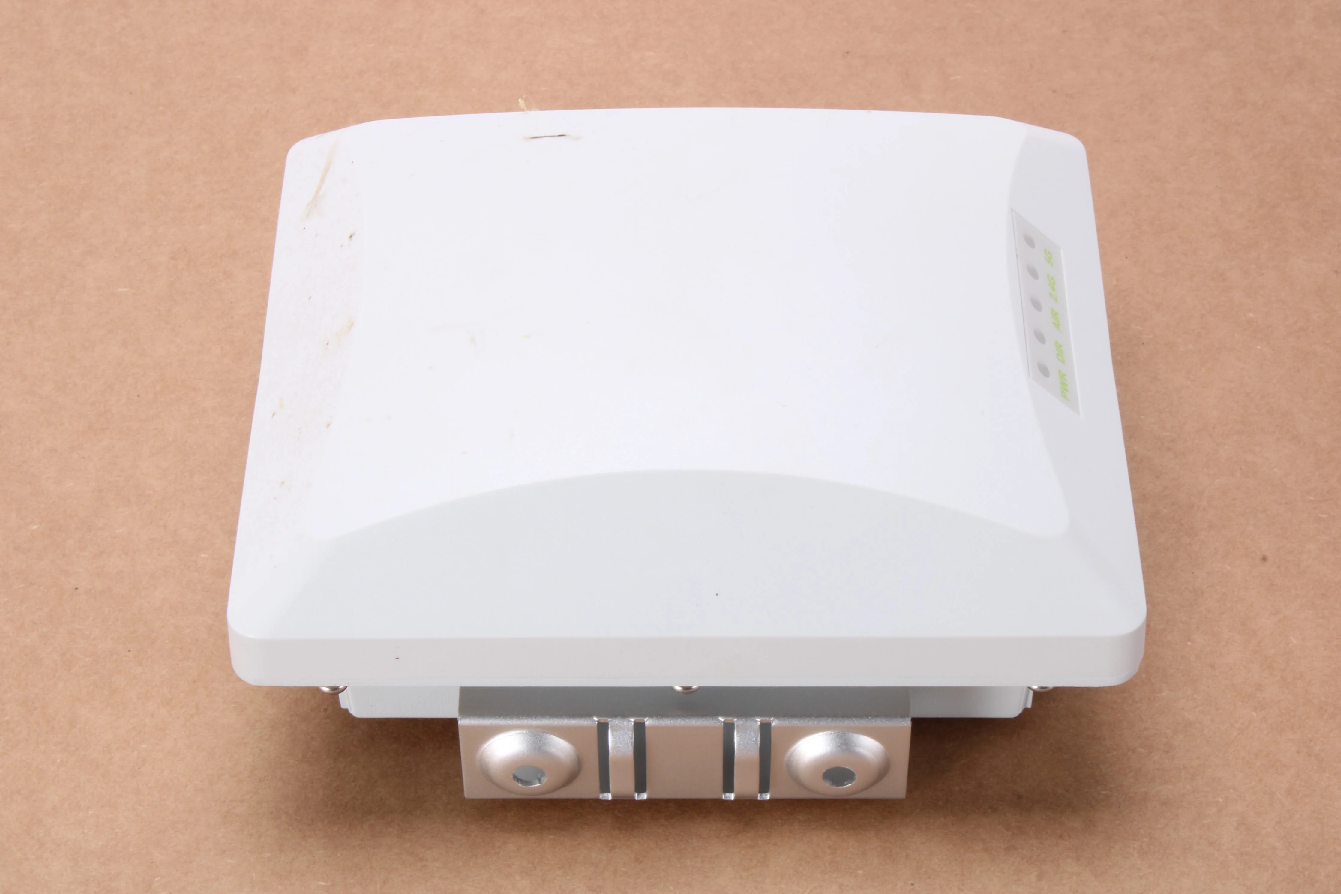 Access Networks B300 Outdoor Access Point ANW-B300-US00 With Accessories - Image 5