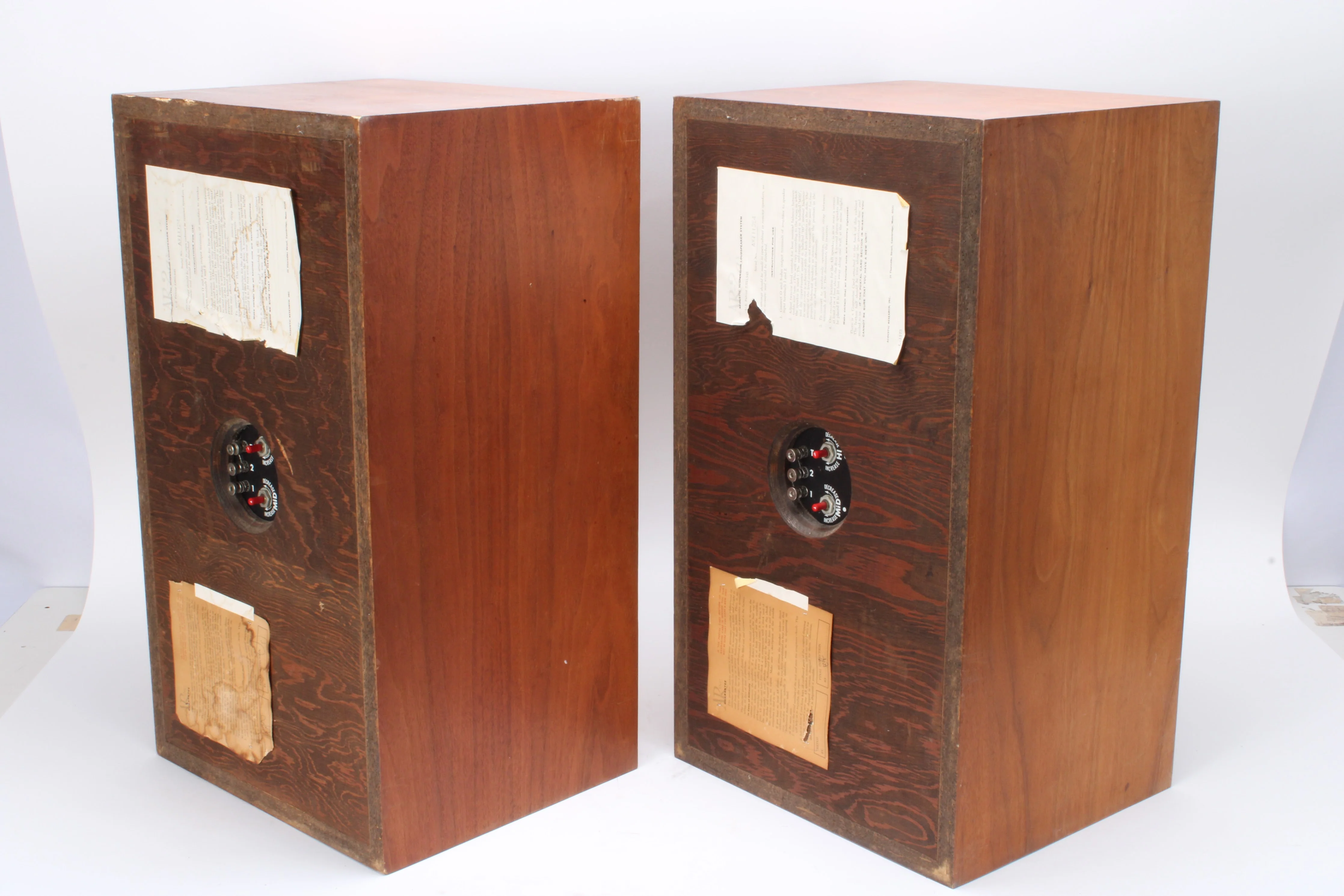 Acoustic Research AR-2ax Speaker Pair - Fair Condition - Image 4