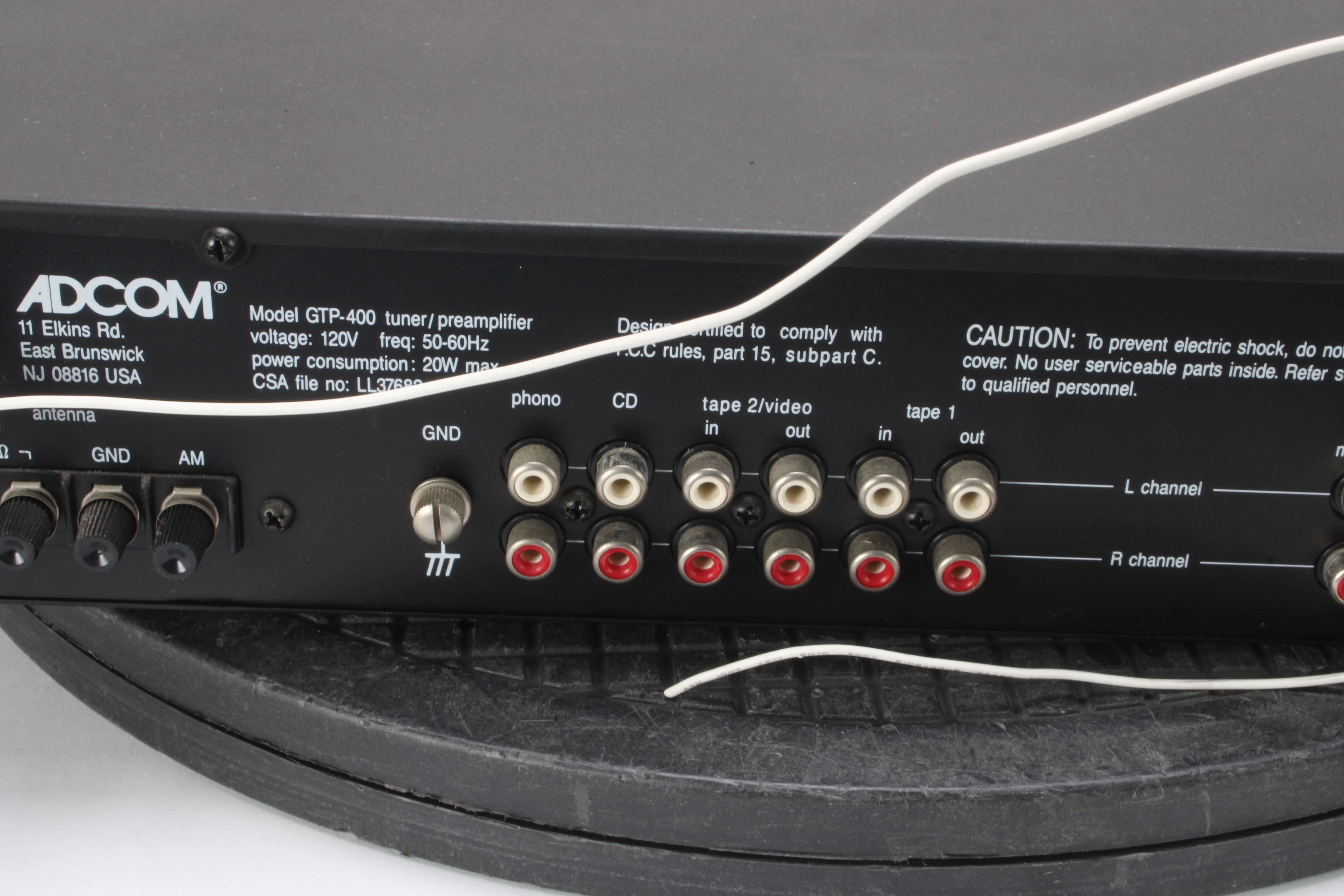 Adcom GTP-400 Preamplifier / Tuner Pre-Amp / AM/FM Digital Tuner - Image 4