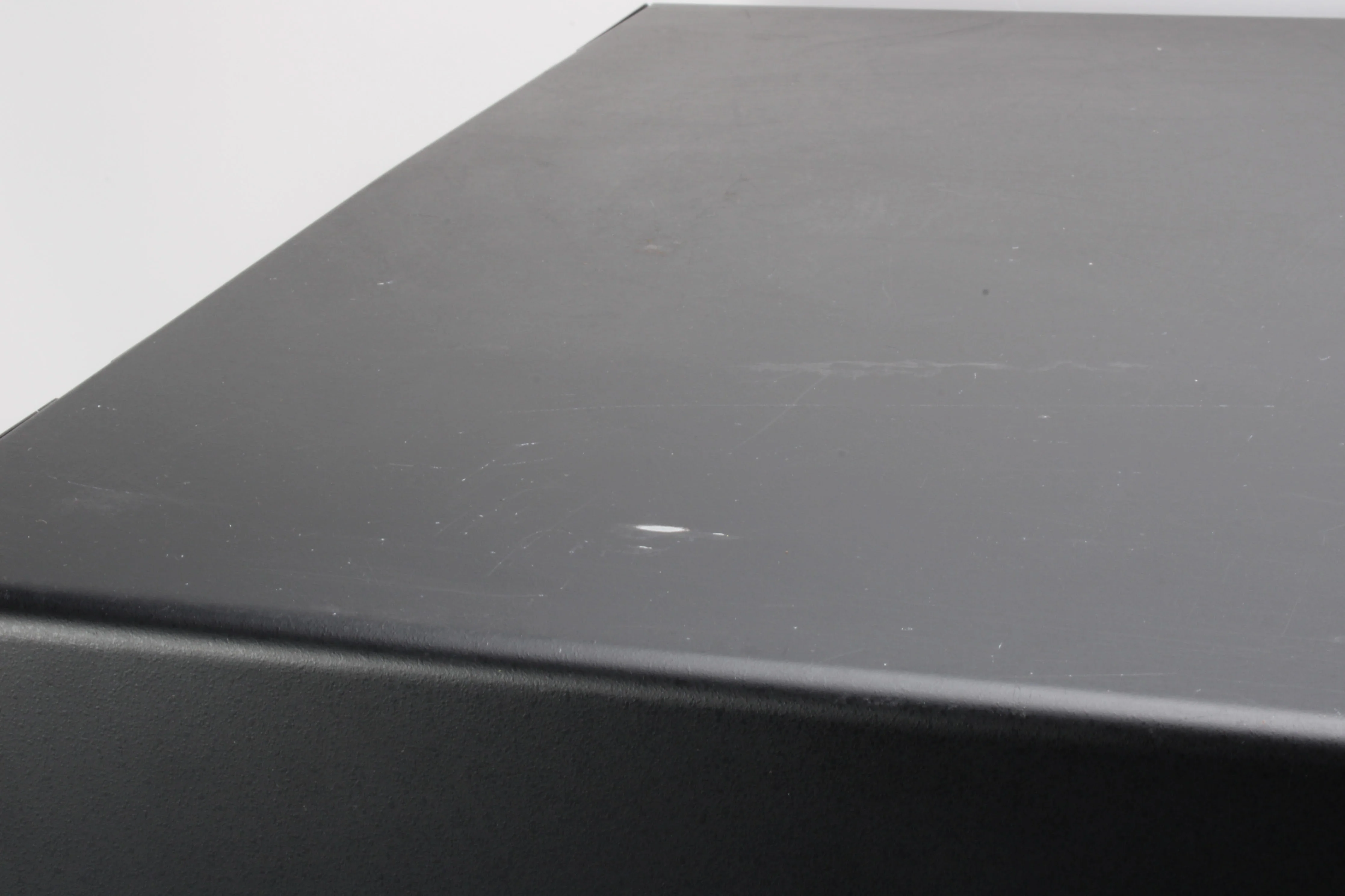 Ademco Video AMC21 21" Color CCTV Monitor - Image 3