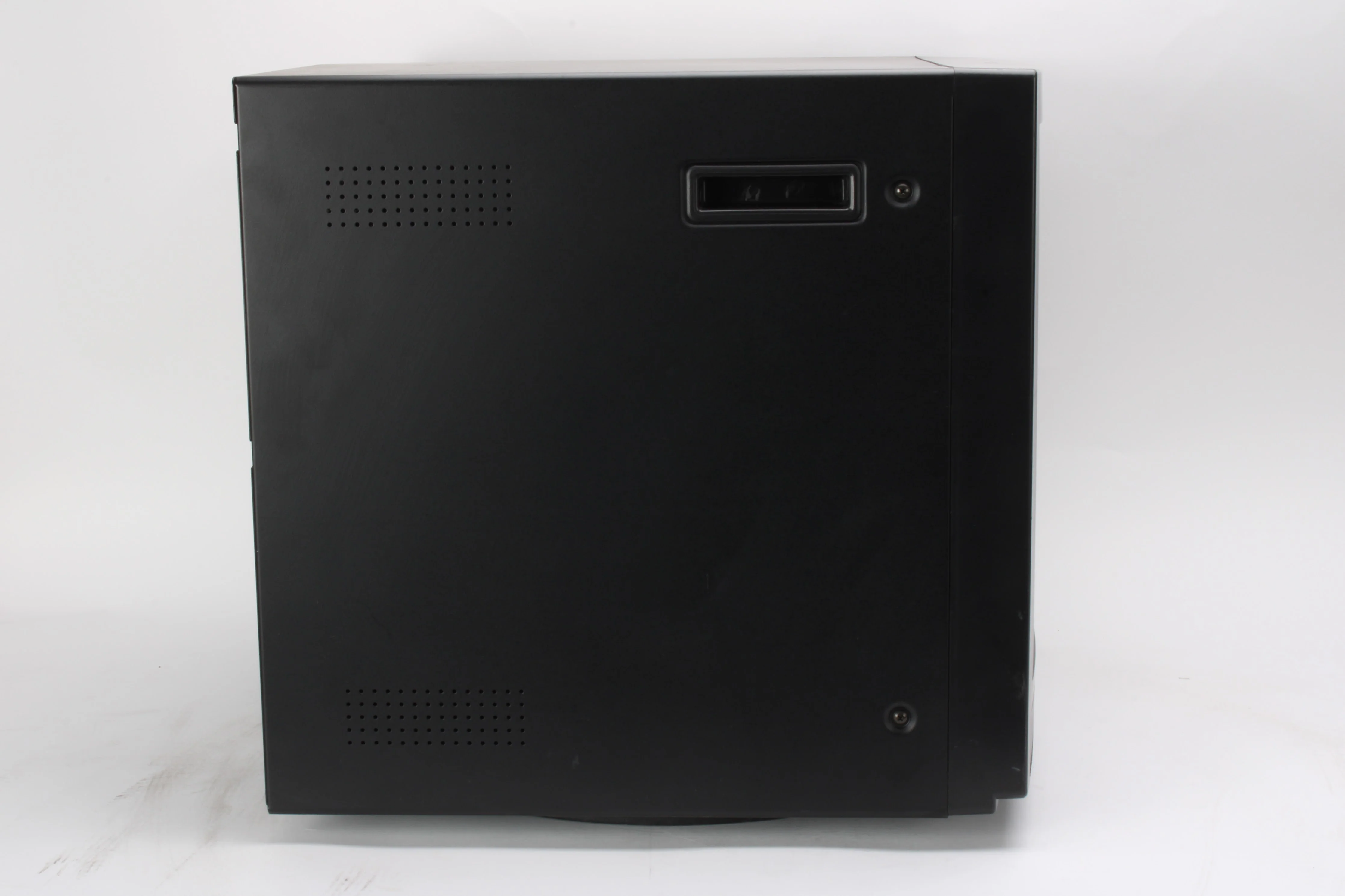 Ademco Video AMC21 21" Color CCTV Monitor - Image 4