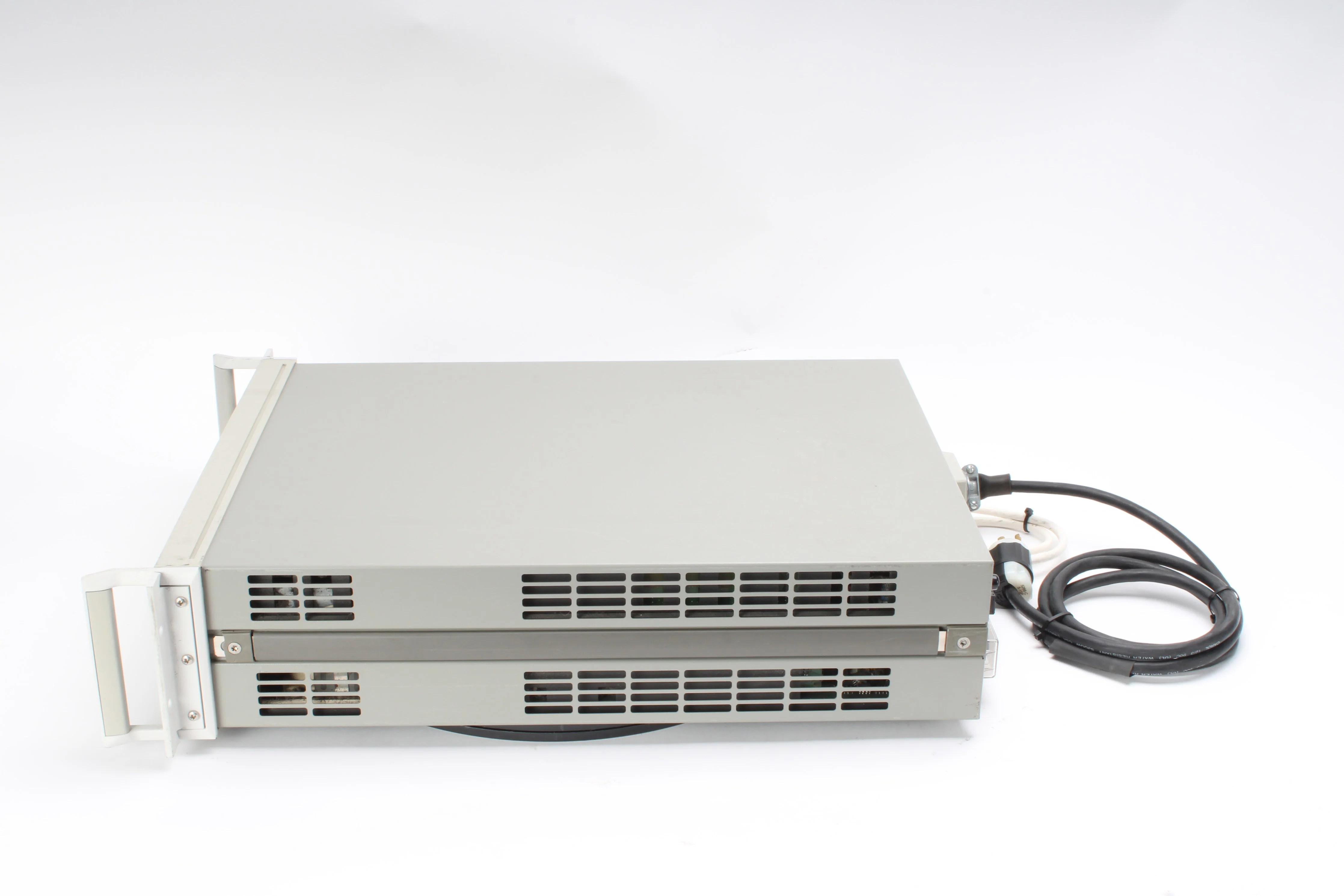 Agilent 6813A 300V, 1750VA AC Power Source / Analyzer - Image 5