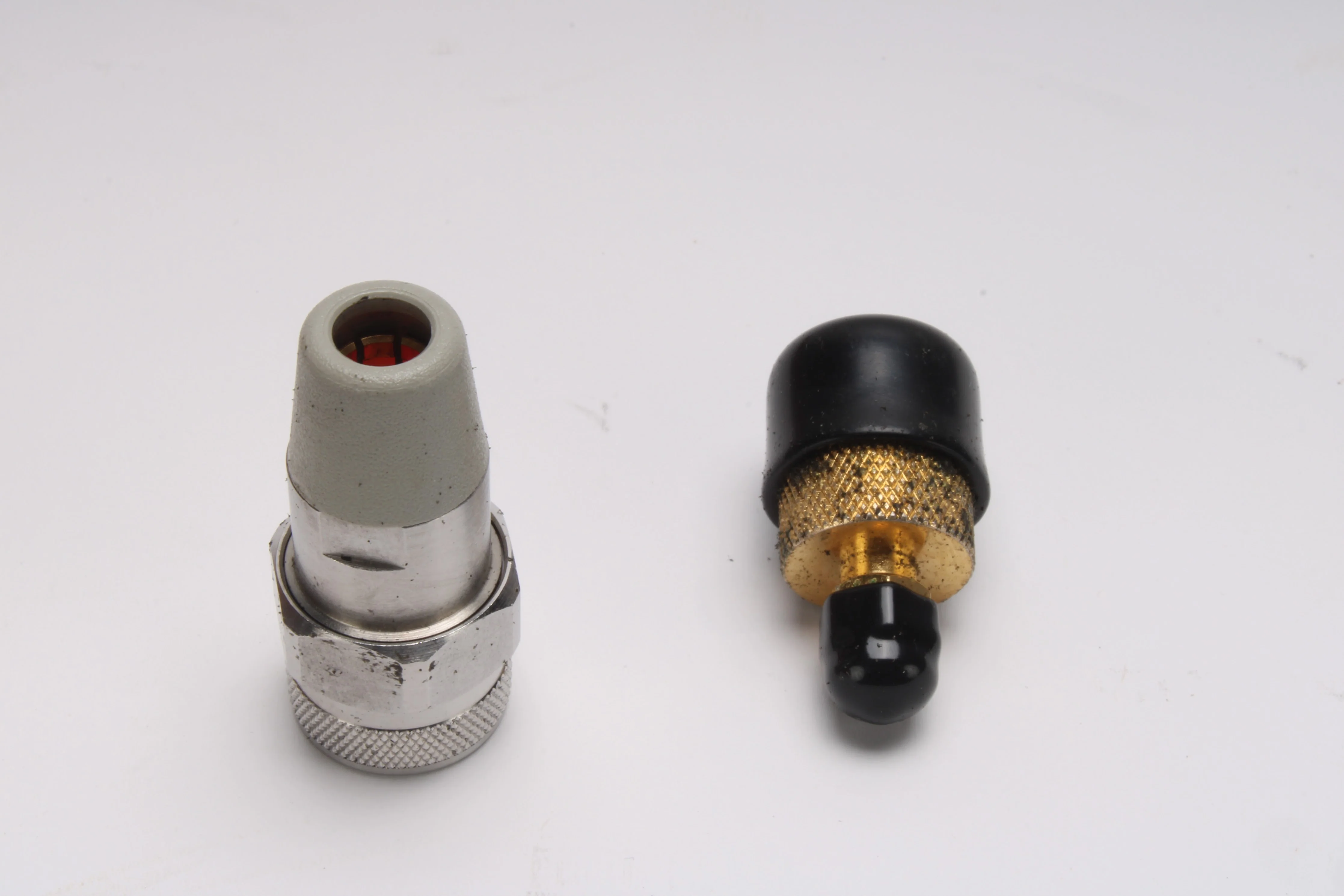 Agilent 85024A 300Khz-3Ghz High Frequency Probe With Spectrum Analyzers - Fair - Image 6