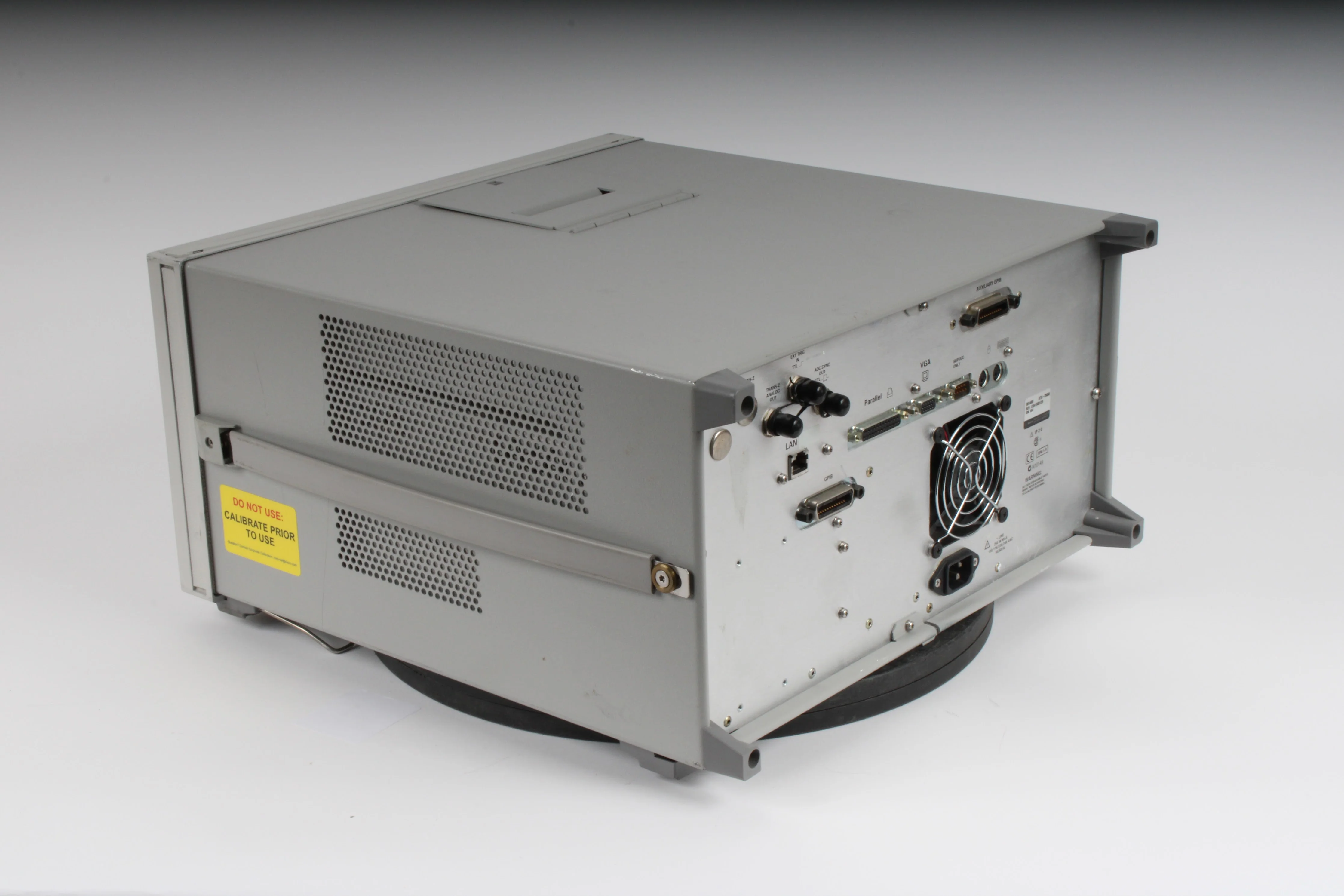 Agilent 86146B Optical Spectrum Analyzer, 600nm to 1700nm With Options: 006, 004 - Image 10
