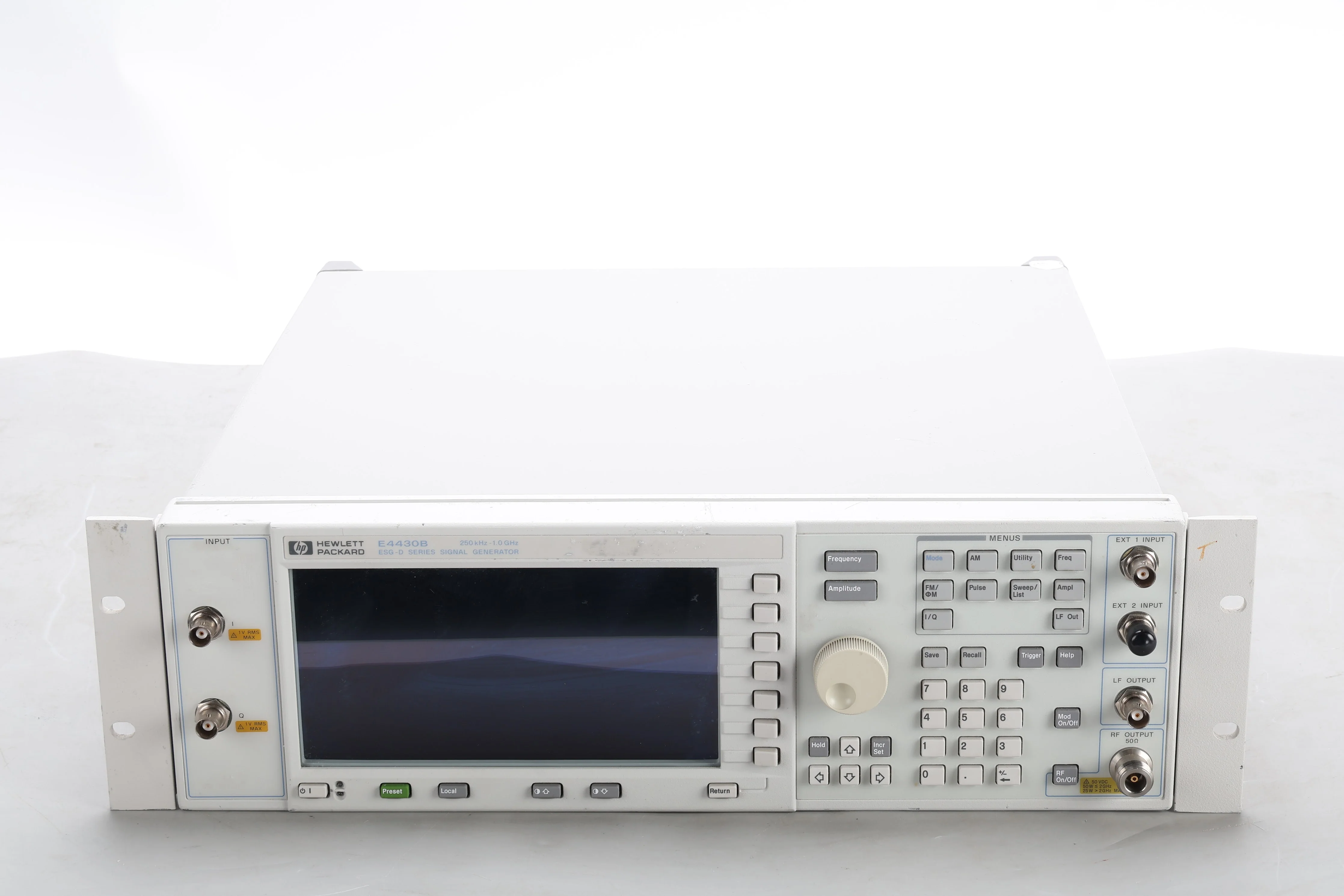 Agilent E4430B 250 kHz - 1.0 GHz ESG-D Series Signal Generator ESG-D1000B