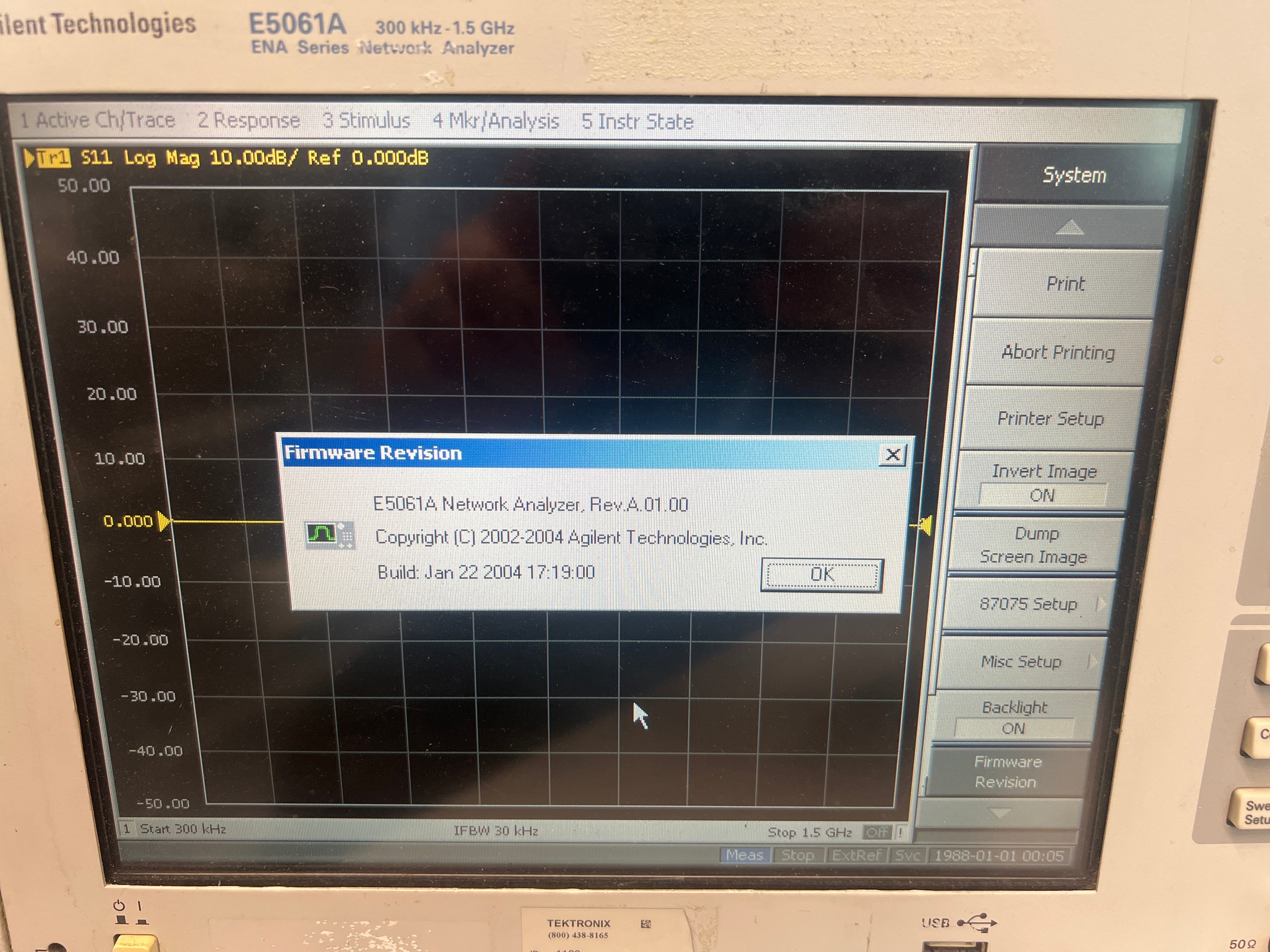 Agilent E5061A ENA Series Network Analyzer 300kHz - 1.5 GHz - AS IS For Parts - Image 2