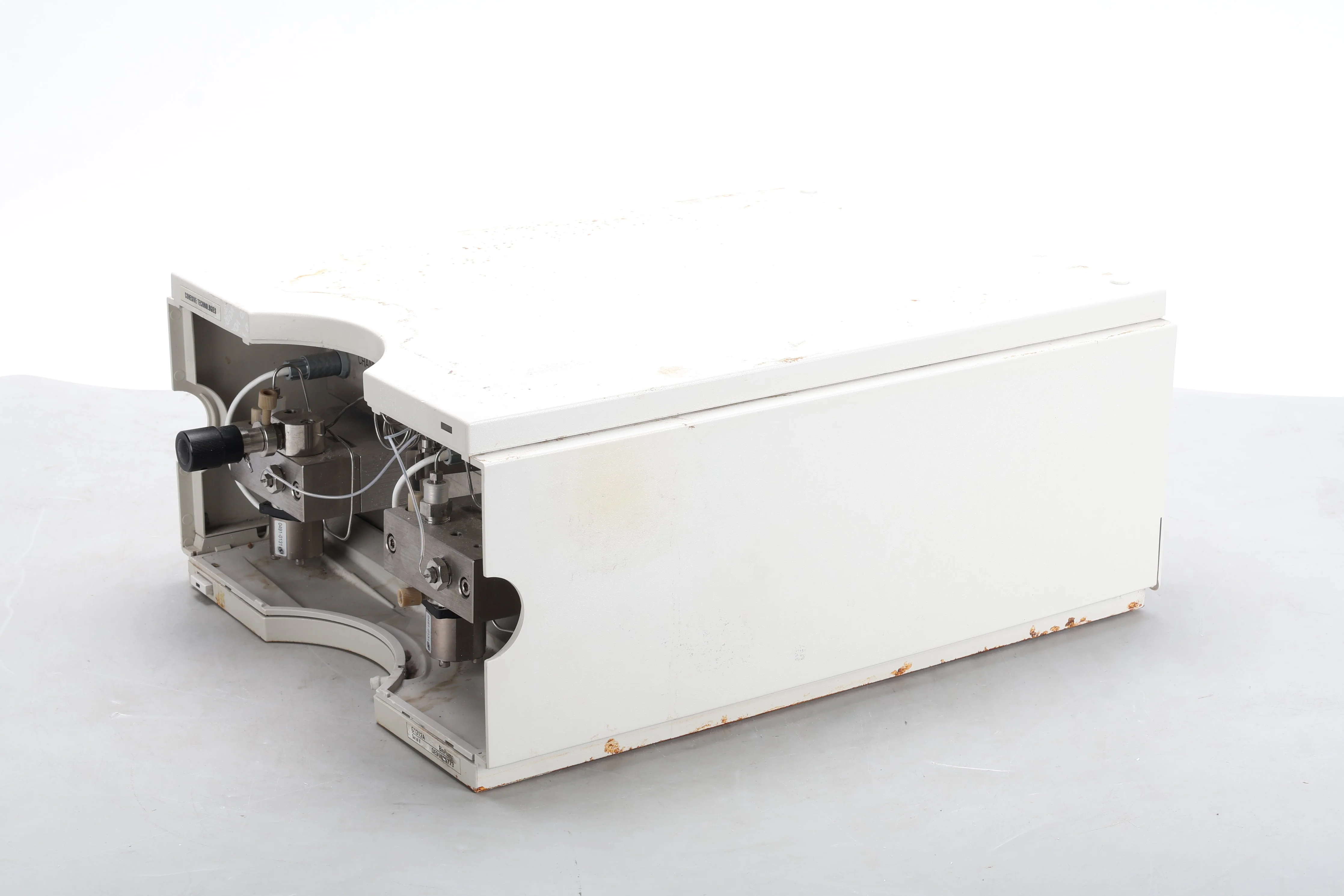 Agilent G1312A 1100/1200 Series BinPump With G1351-66500 BCD Relay Contact Board - Image 2