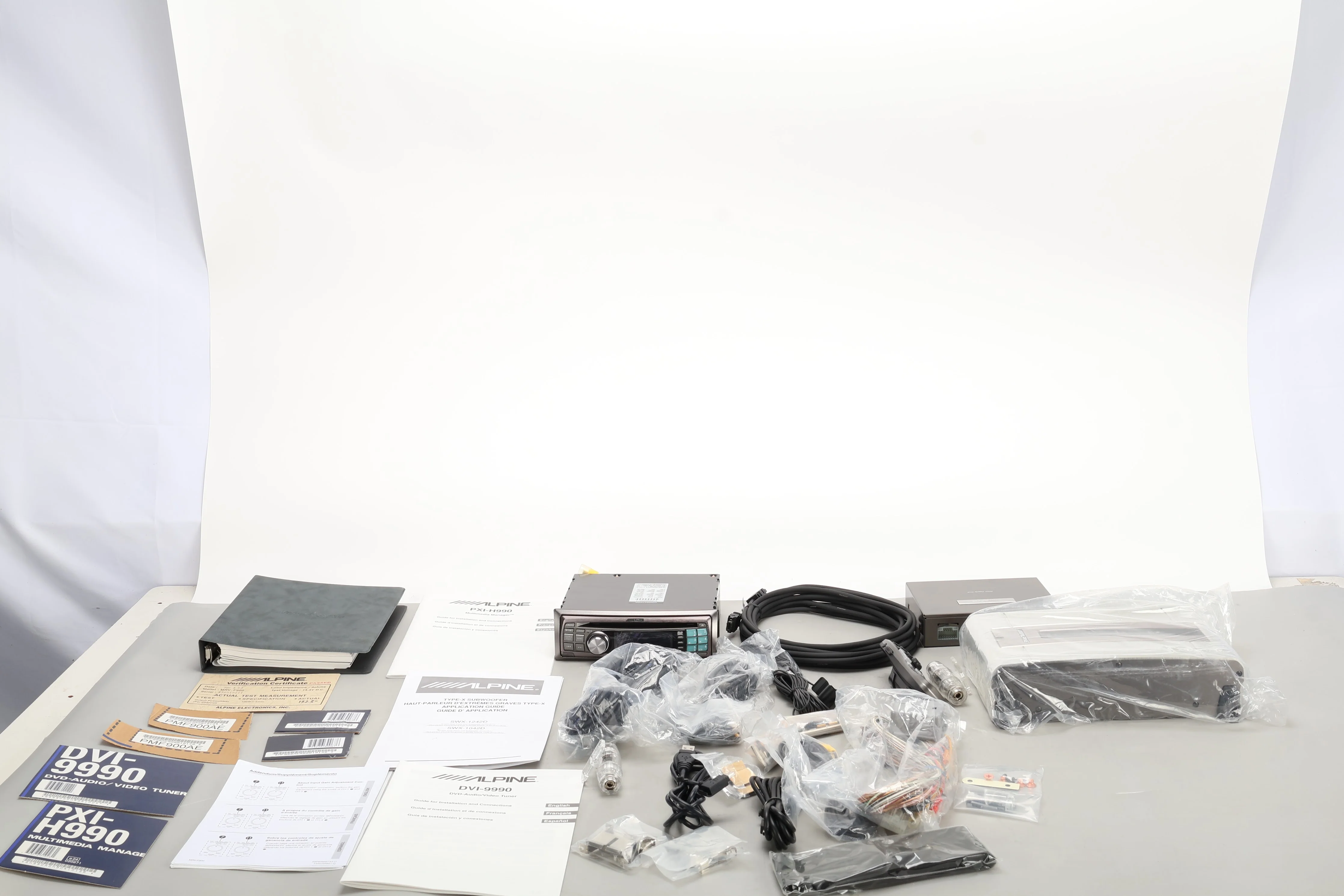 Alpine F1 Status System W/ DVI-9990 Head Unit and PXI-H990 Multimedia Processor - Image 2