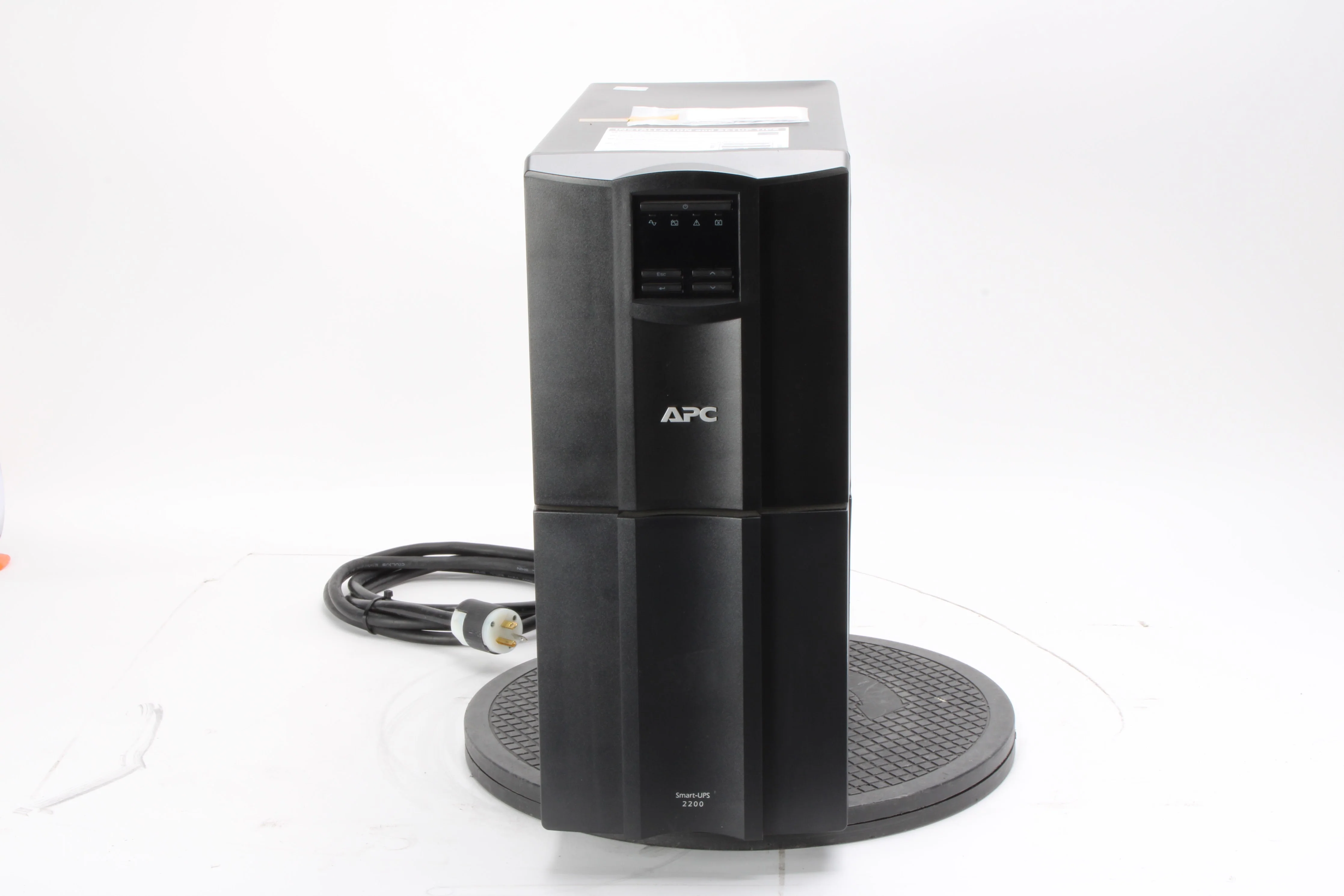 APC Smart-UPS SMT2200 2200VA 120V Uninterruptible Power Supply - Fair Condition
