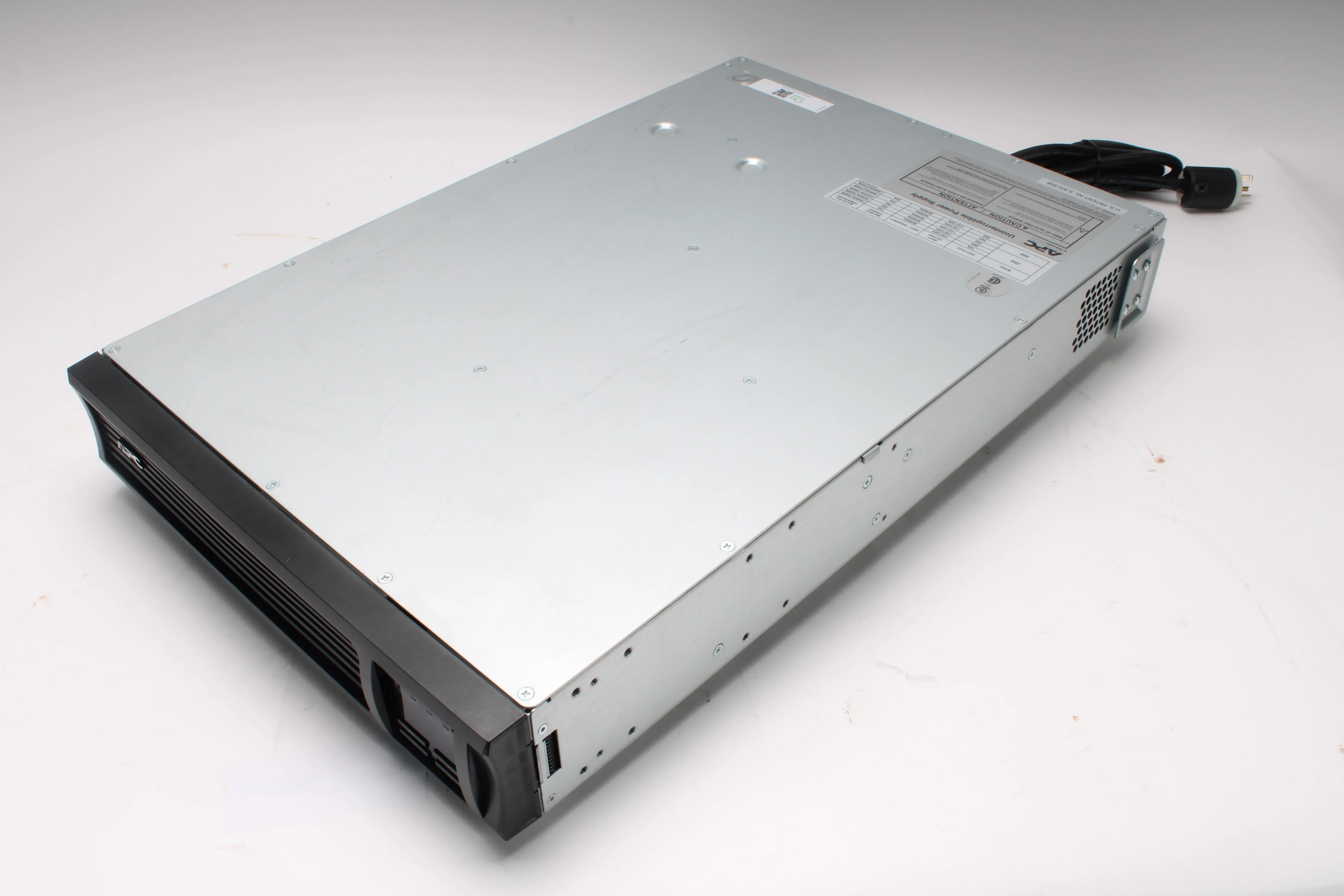 APC SMT2200RM2UNC Smart-UPS 2200VA 1920W 2U Rackmount Power Battery Backup - Image 3