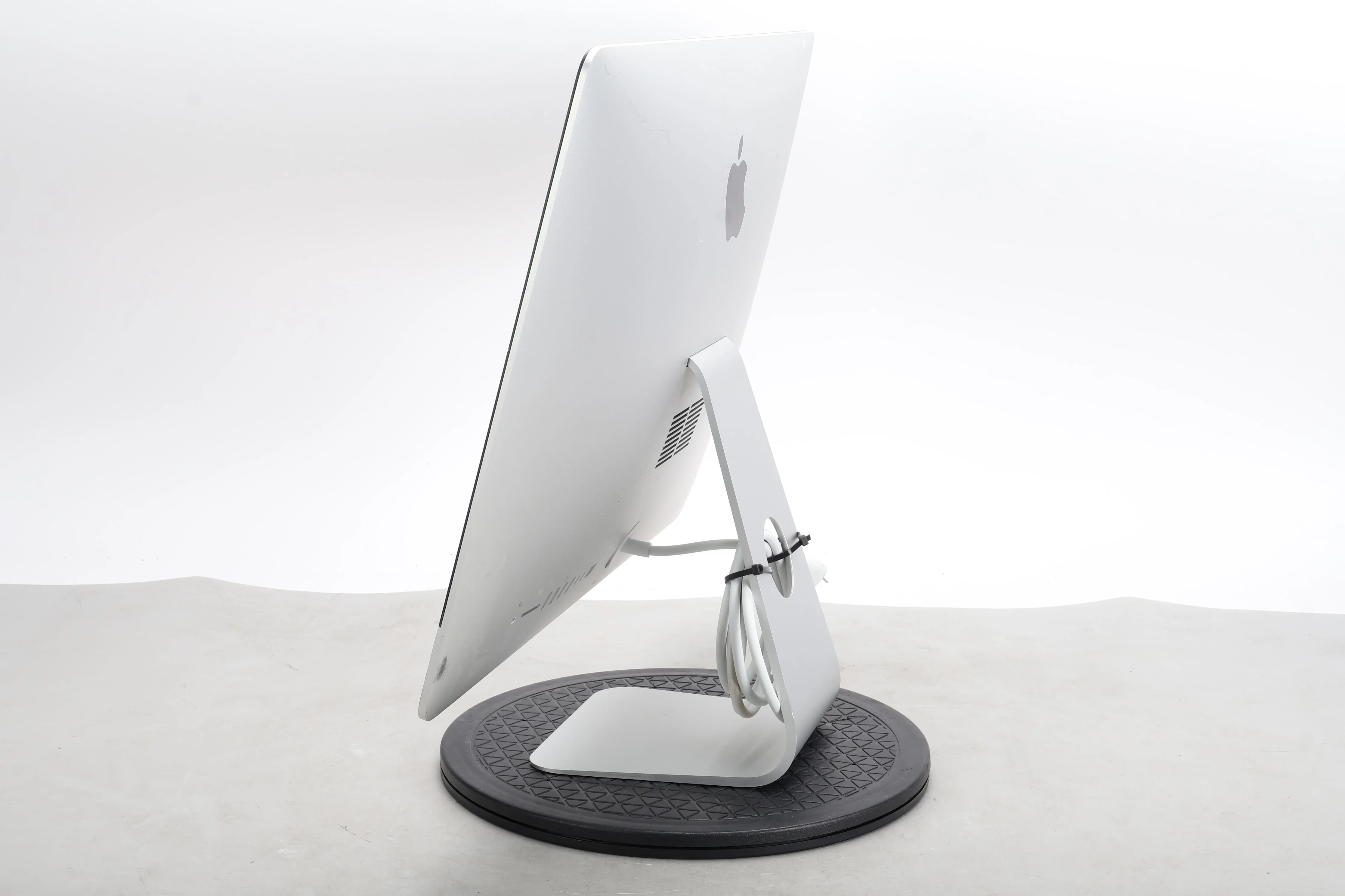 Apple iMac A1418 21.5" 2017 Computer w/ i5 I5-7400 / 8GB Ram / 1TB HDD - Image 2