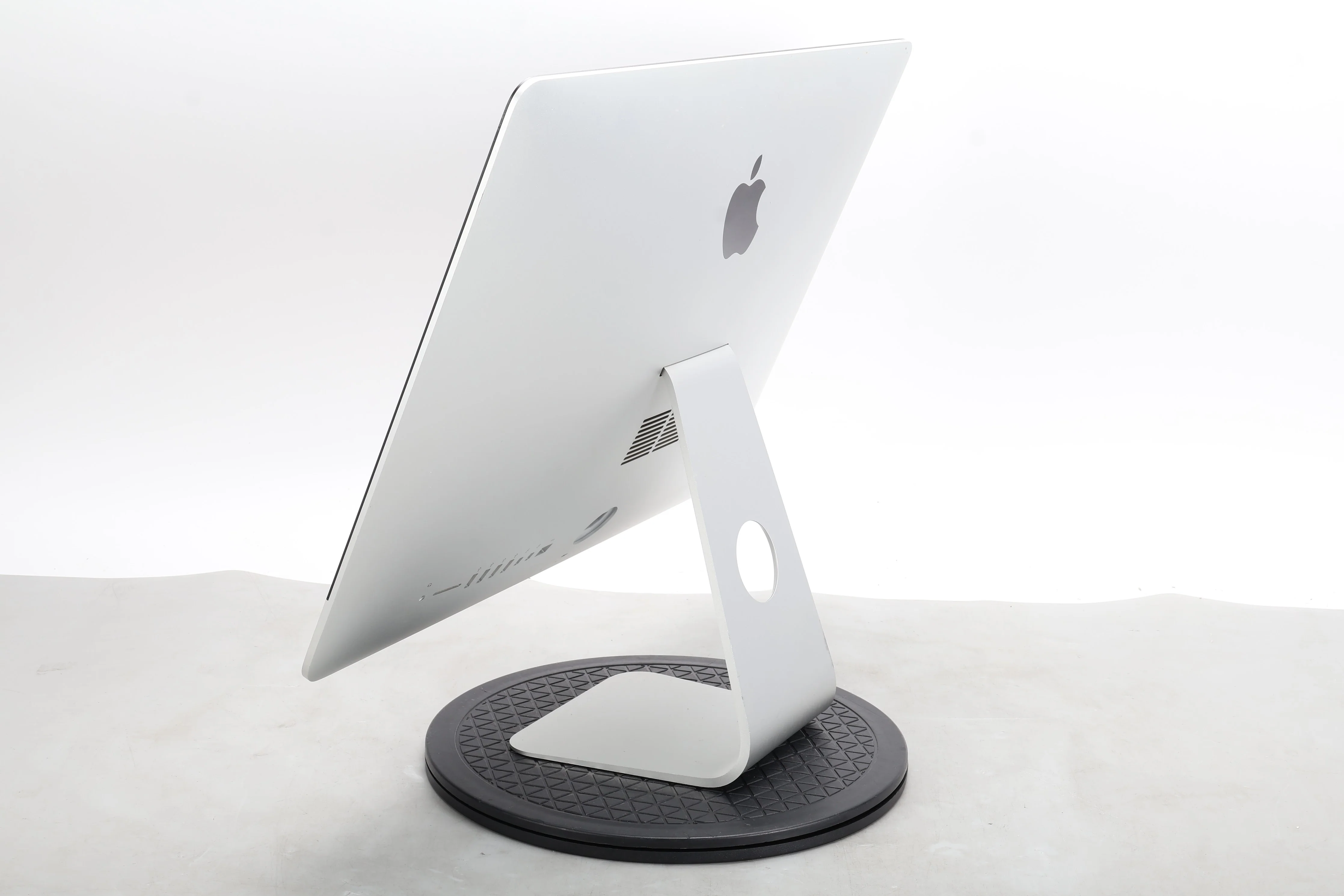 Apple iMac A1418 21.5" Late-2012 w/ Intel i5-3330S @2.70GHz/8GB Ram - Fair - Image 2