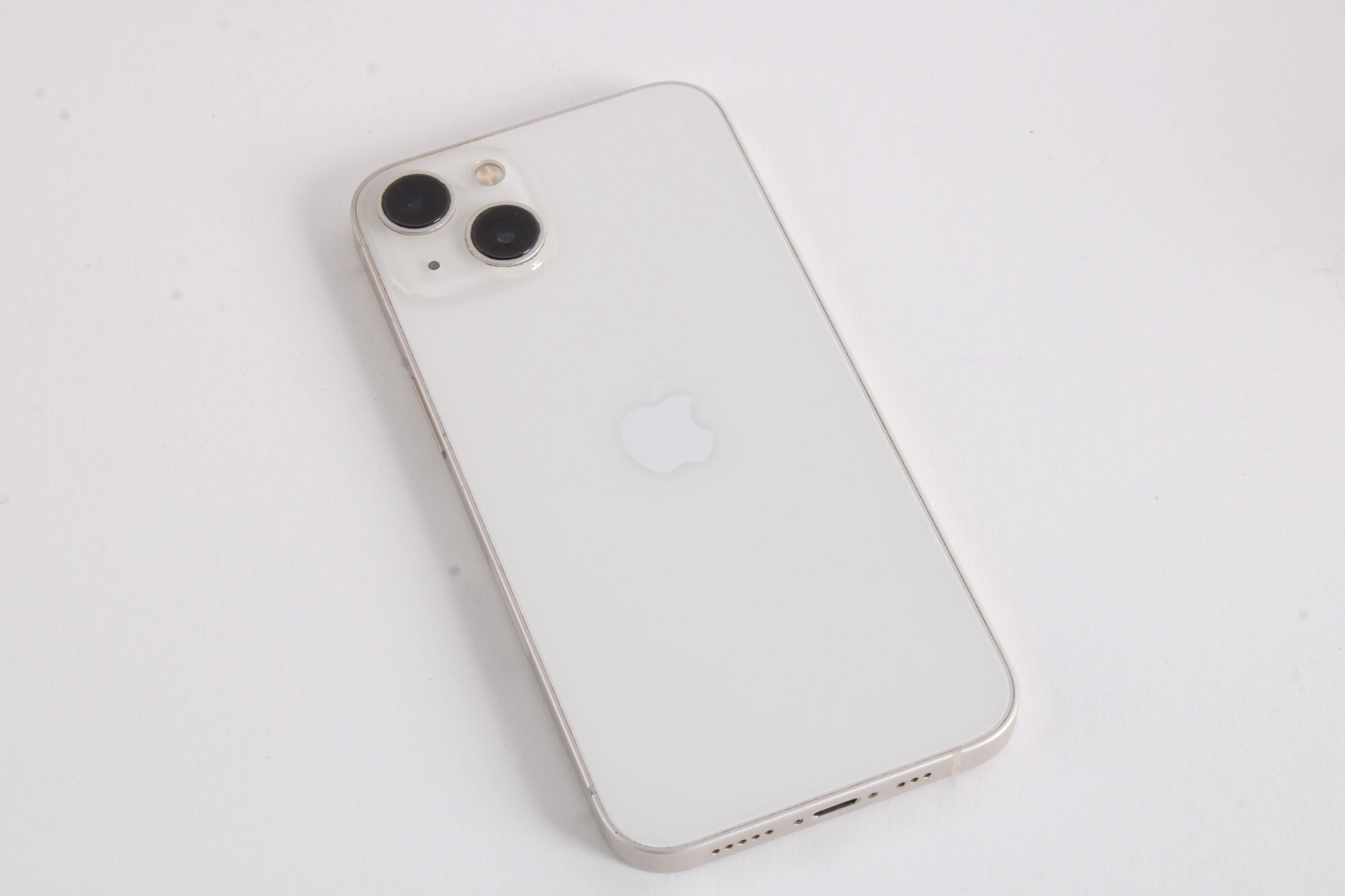 Apple iPhone 13 MLAP3LL/A 256GB Starlight A2482 (194252704844) - Verizon - Image 4