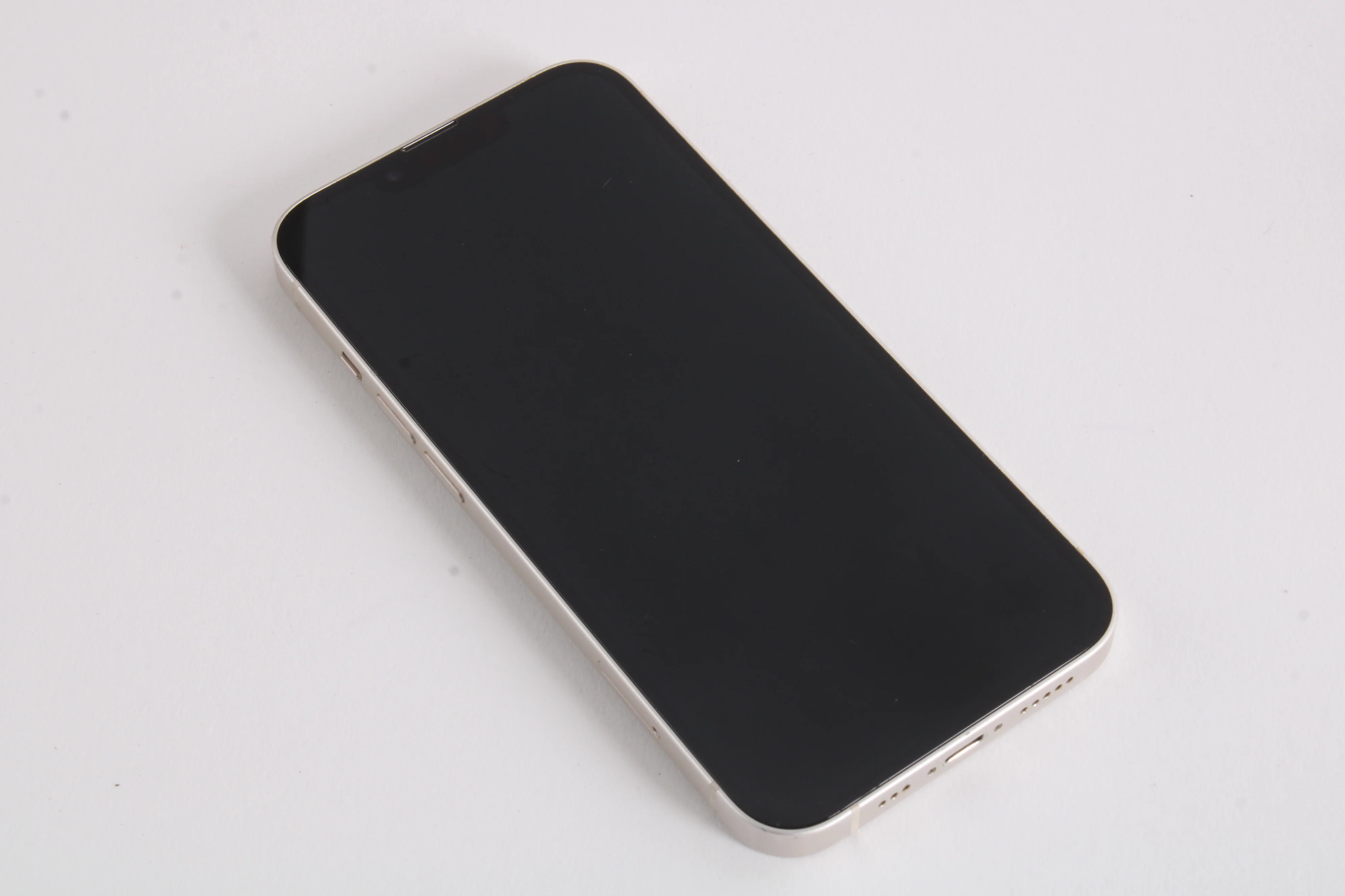 Apple iPhone 13 MLAP3LL/A 256GB Starlight / A2482 - Verizon - Image 3