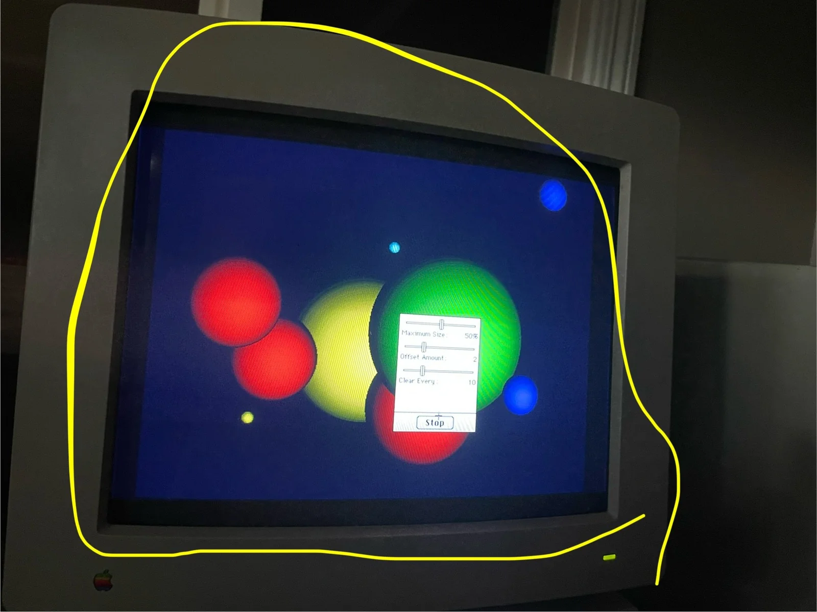 Apple M0401 High-Resolution RGB Monitor - Fair Condition - Image 8