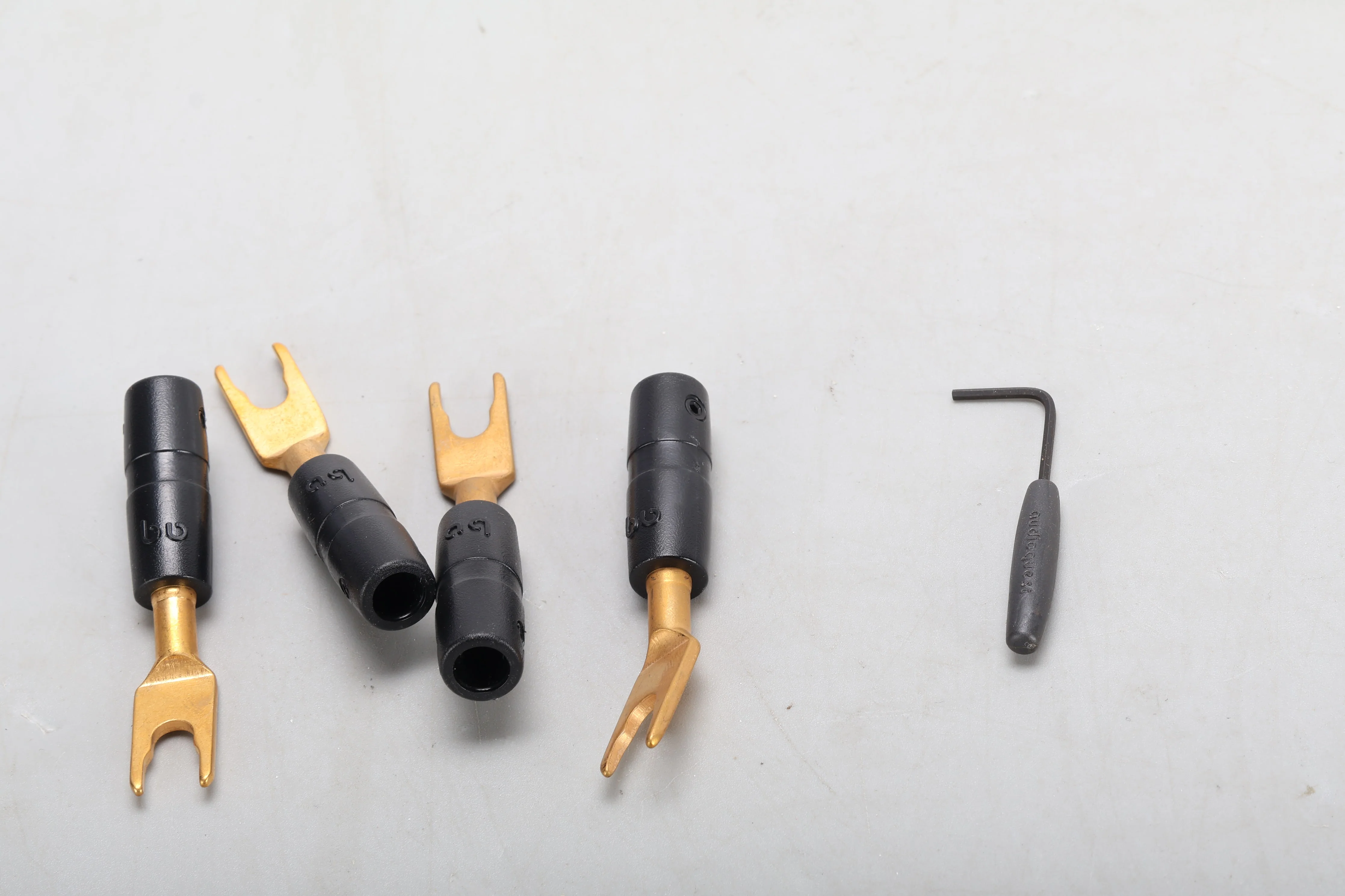 AudioQuest SureGrip Spade Speaker Connectors SGSPADEGSET/4 - Image 5