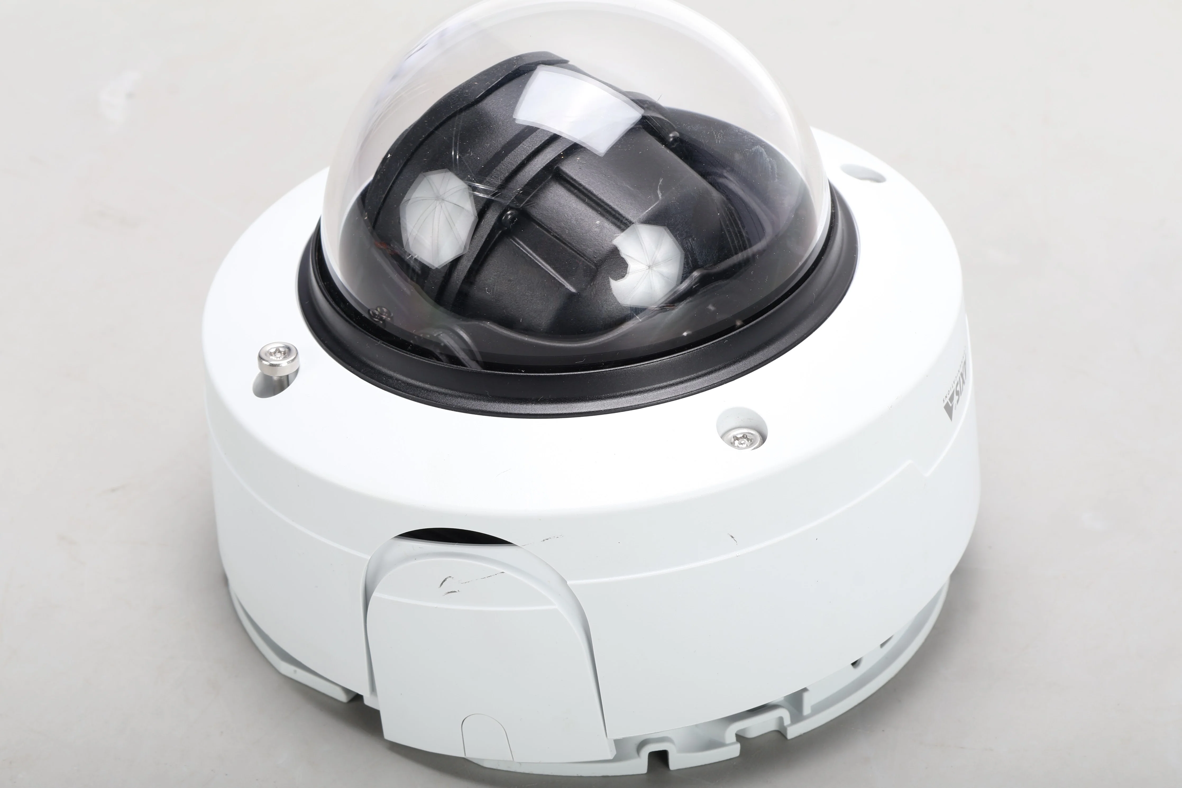Axis P3267-LV 5 MP Indoor Varifocal Network Dome Camera - Image 5