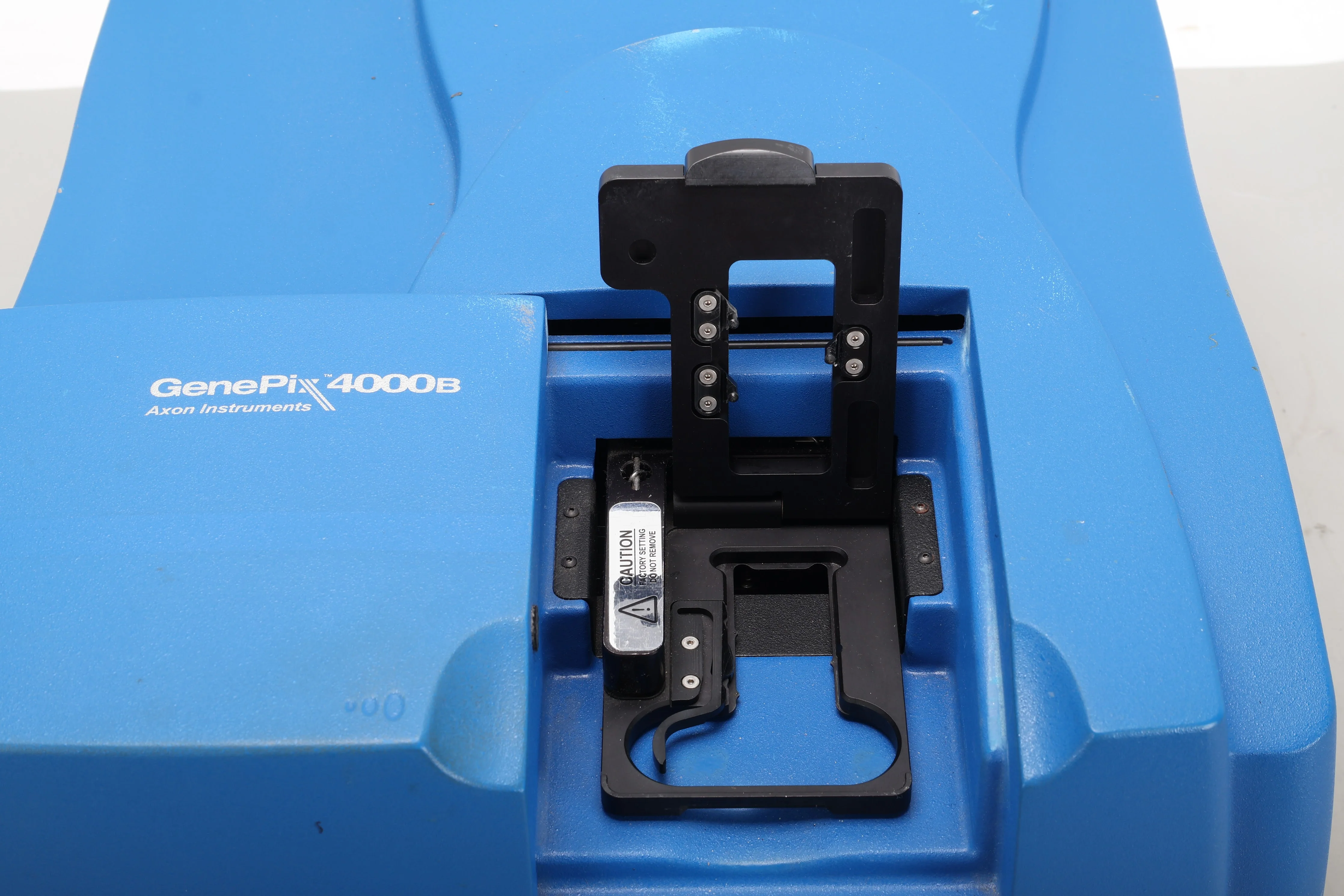 Axon Instruments GenePix 4000B Microarray Scanner - Fair Condition - Image 4