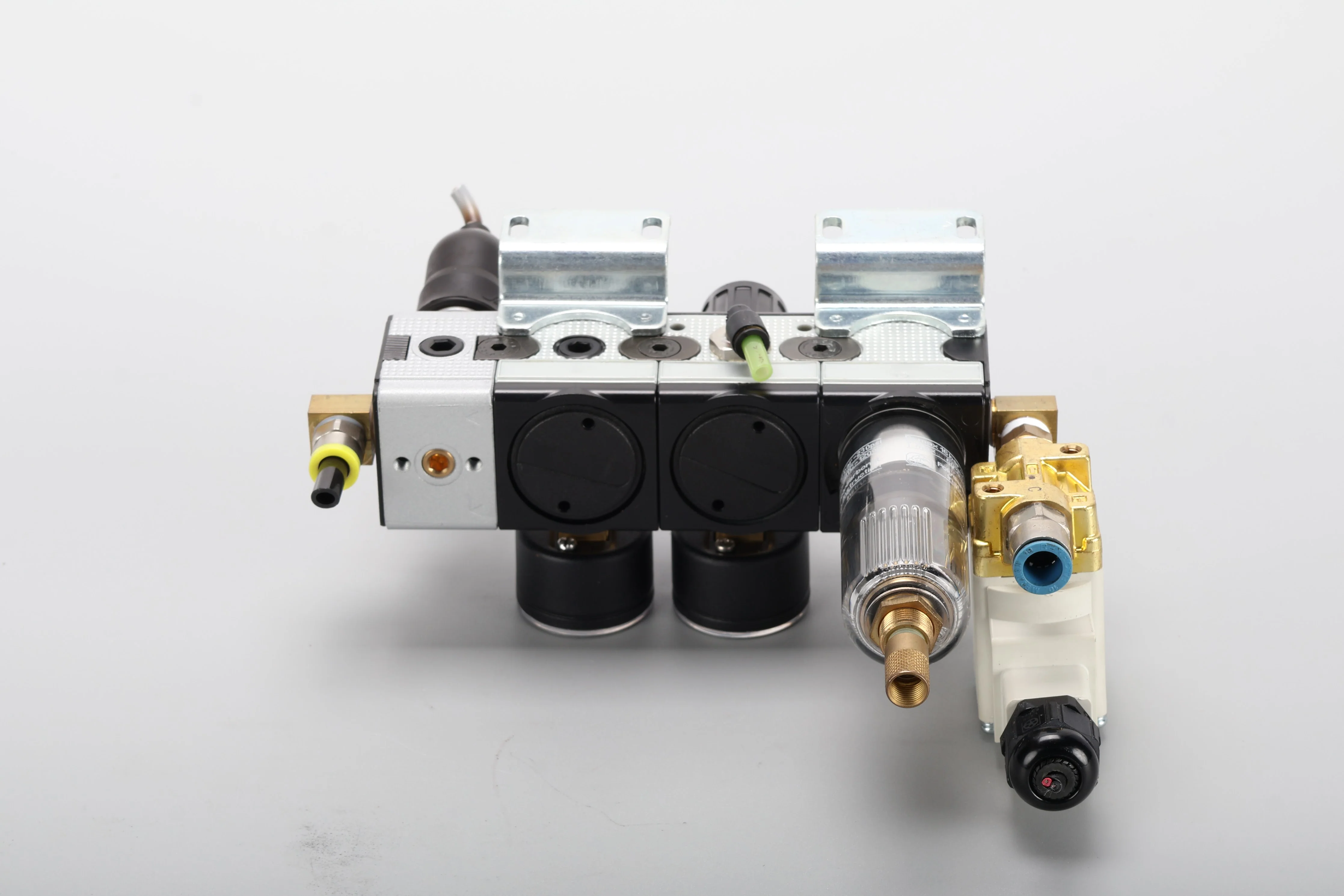 Bachofen Manifold W/ 2x AG RB.11-06 407, 1x AG F.11-AM 407, & SMC VXN22ES Valve - Image 7