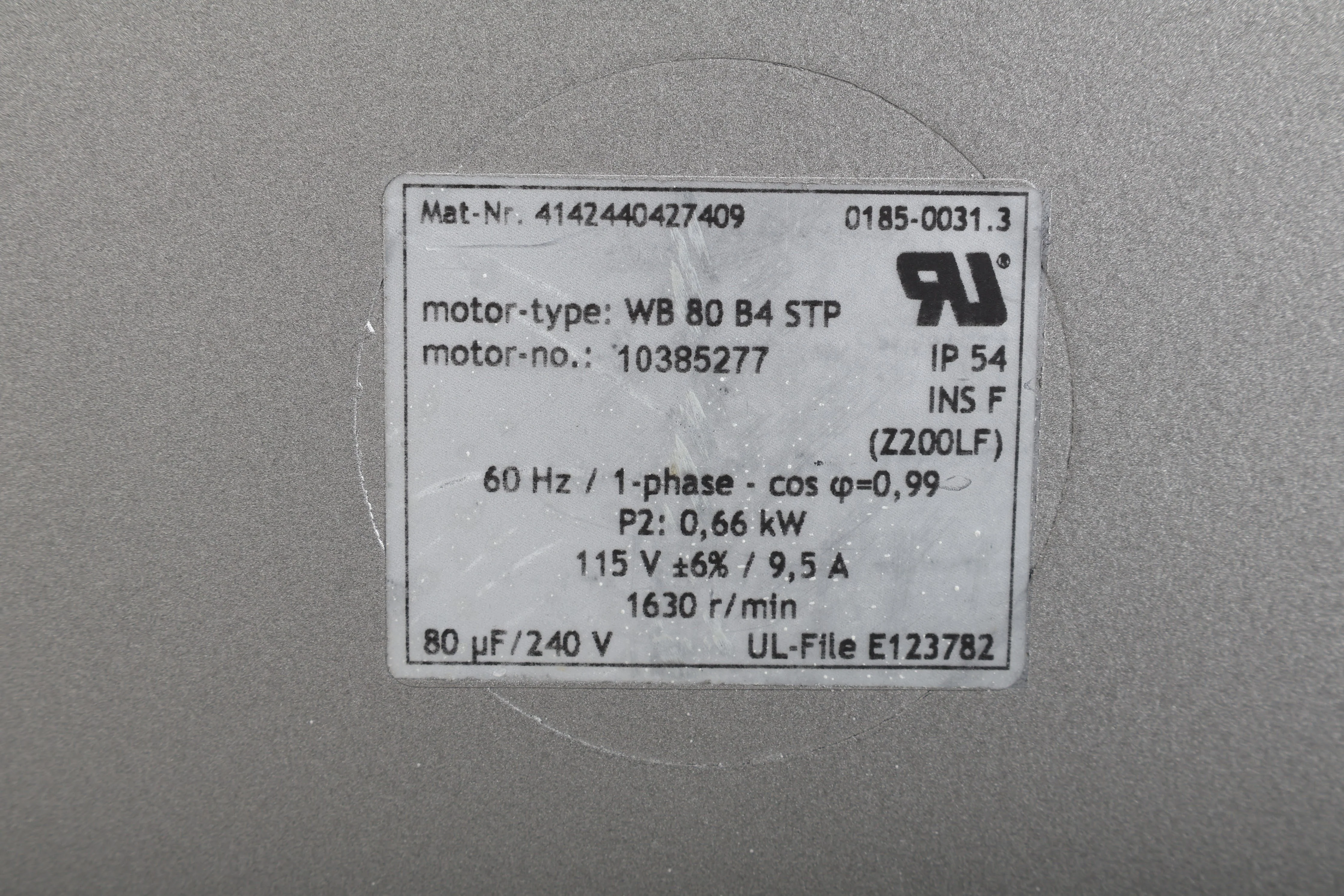 Becker VT 4.16 Rotary Vane Vacuum Pump With Hose - Image 3