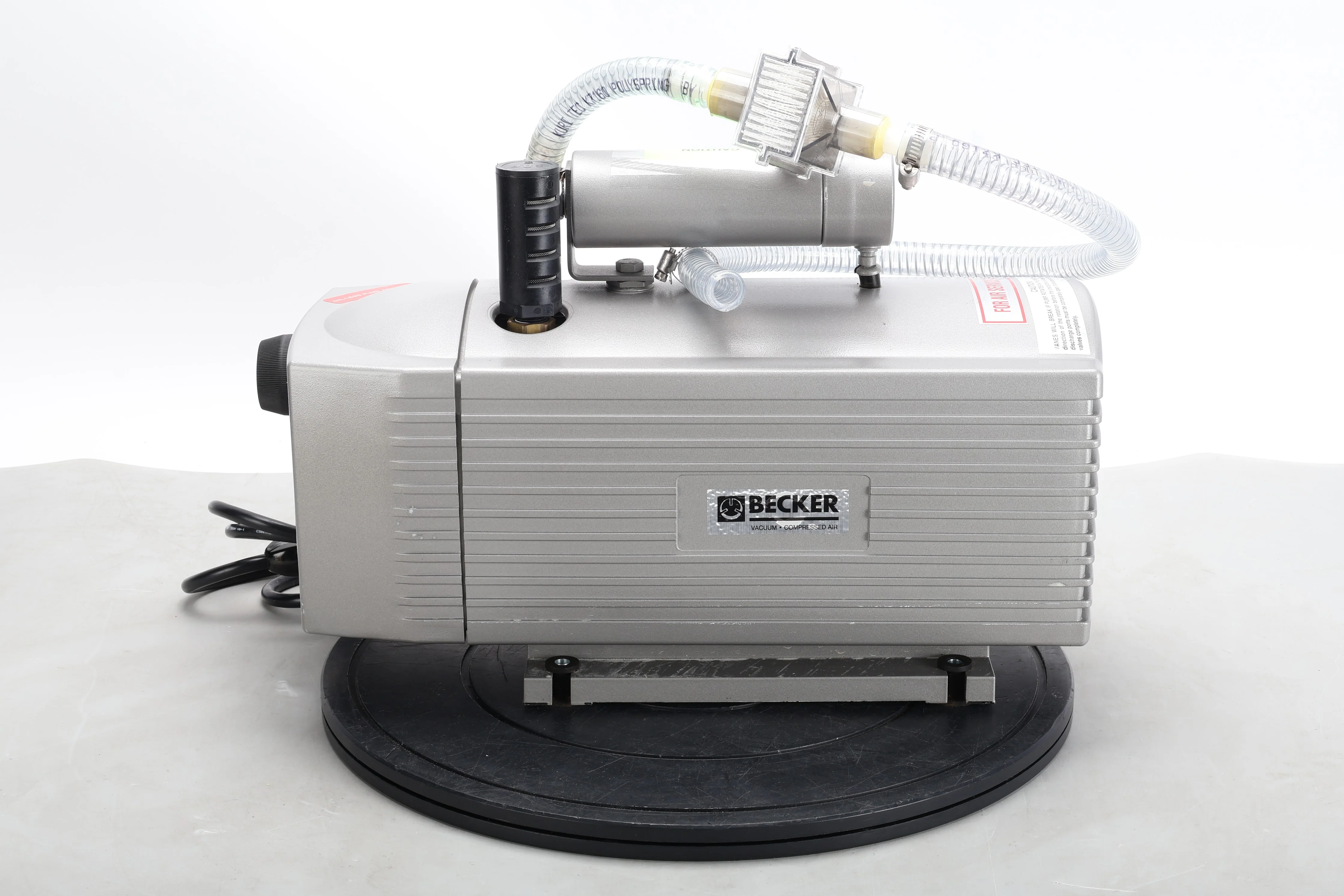 Becker VT 4.16 Rotary Vane Vacuum Pump With Hose - Image 5