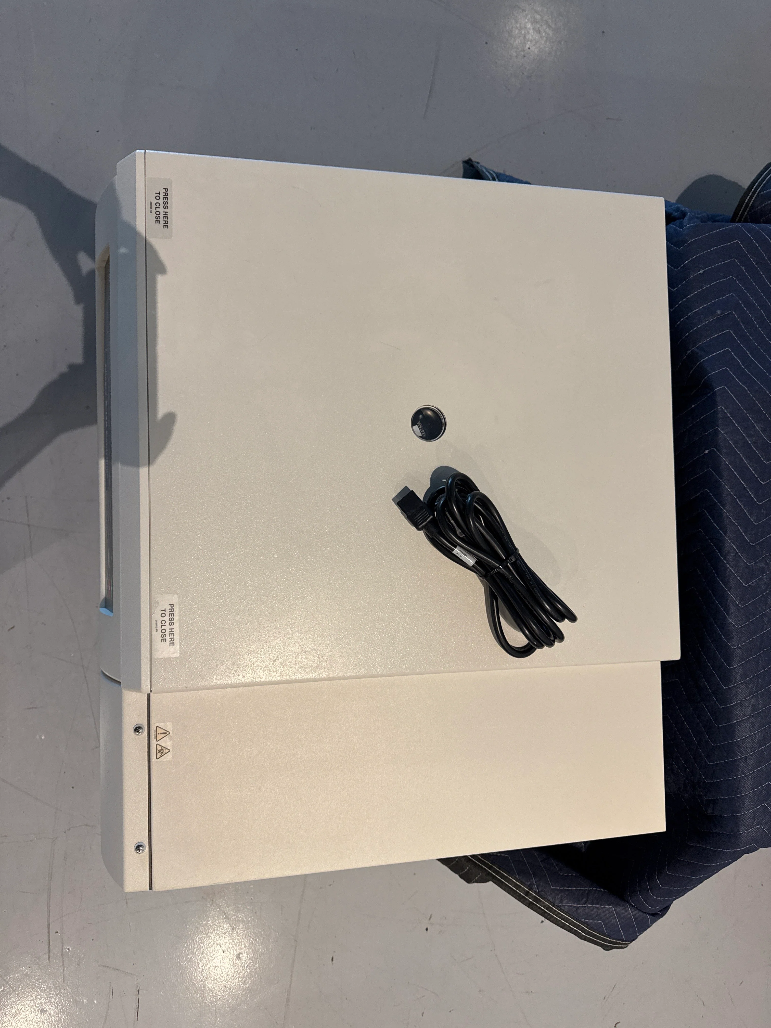 Beckman Coulter X-14R Benchtop Centrifuge With SX4750A Rotor and Power Cable - Image 2