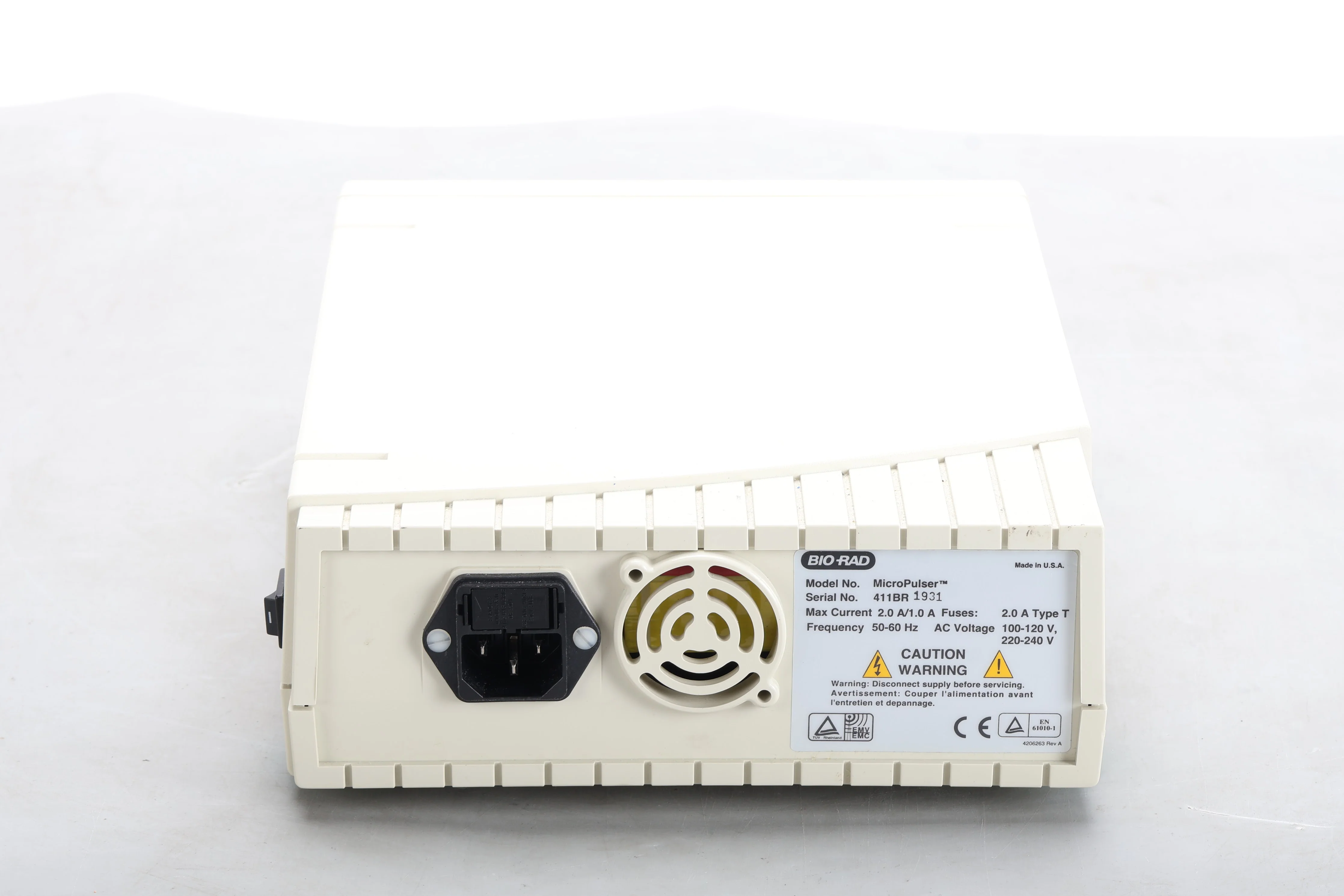 Bio-Rad Micropulser Electroporator With AC Power Cable, Probe, and Chamber - Image 4