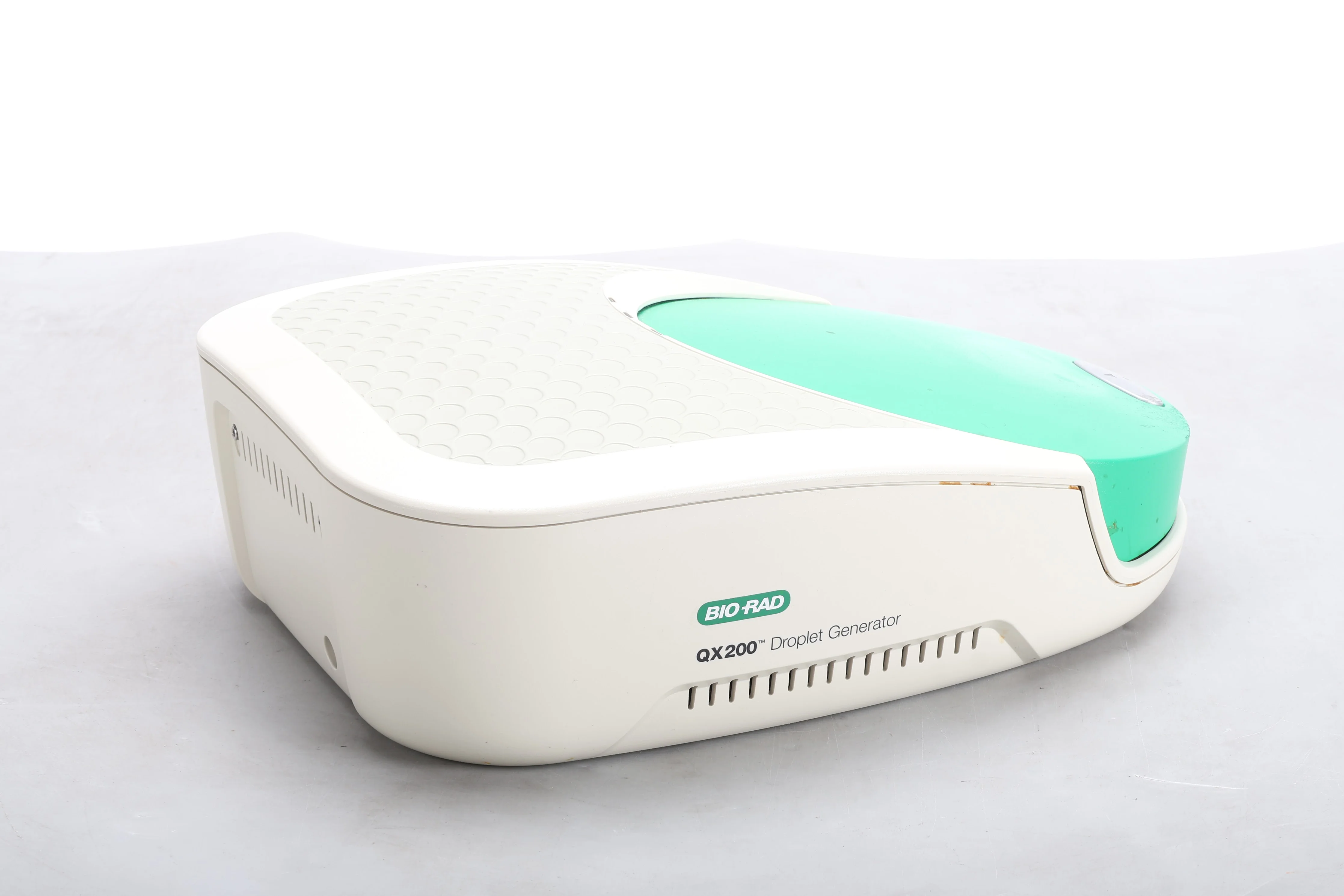Bio-Rad QX200 Droplet Generator With Power Supply - Image 5
