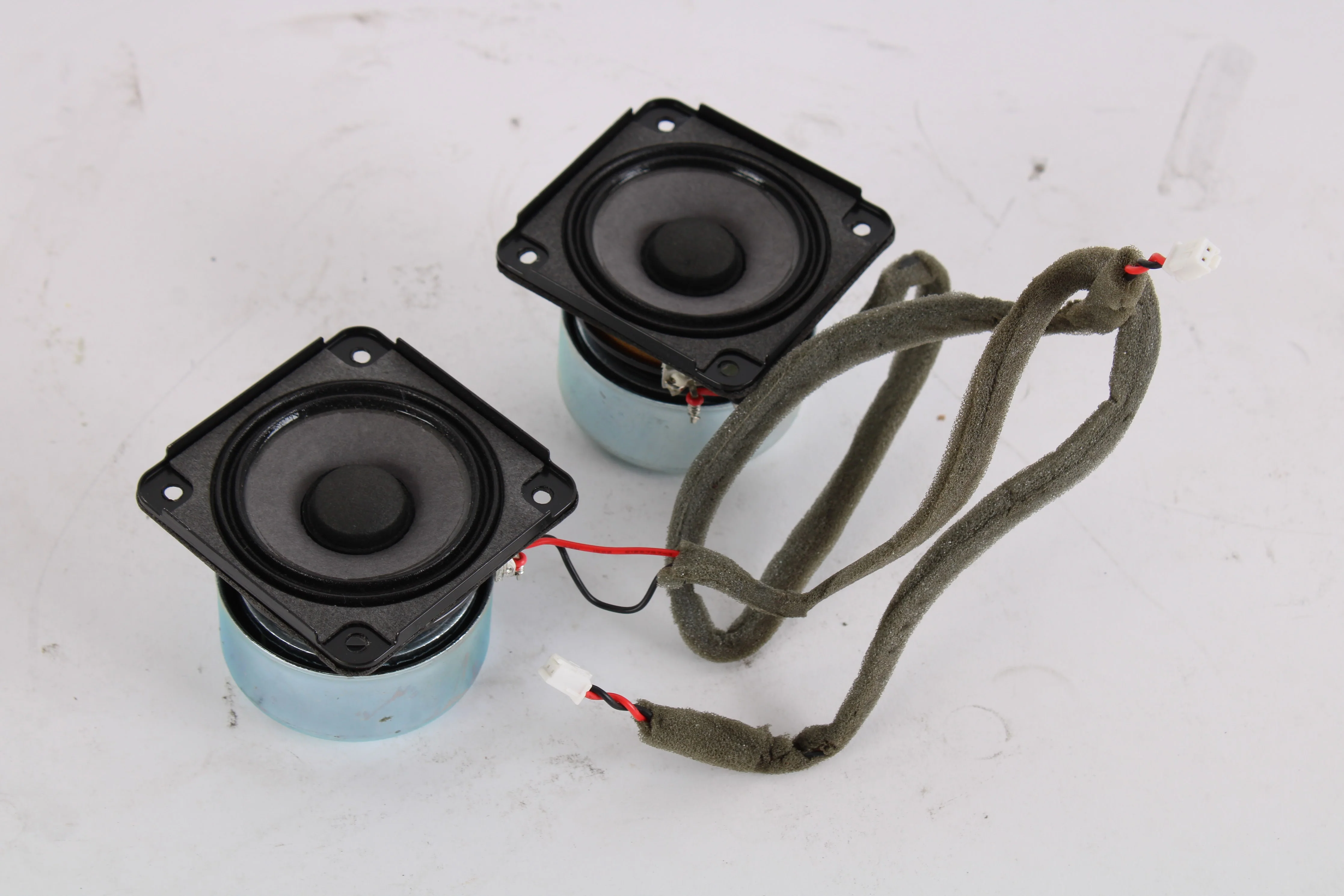 Bose 273488003 Wave Speaker (Pair) OEM / Radio Speaker - Image 2