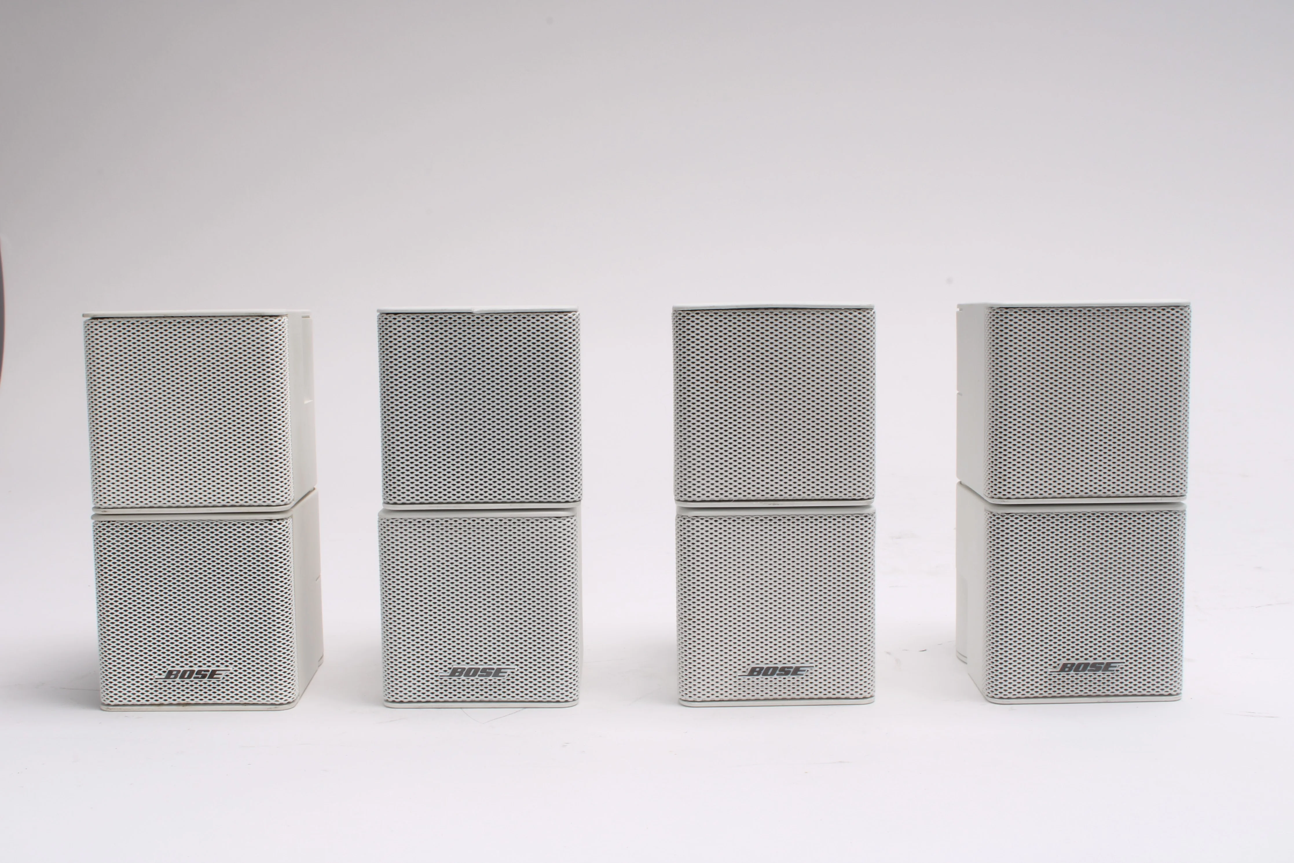 Bose Jewel Cube Center Channel Speaker Lot of 4 - White - Fair Condition
