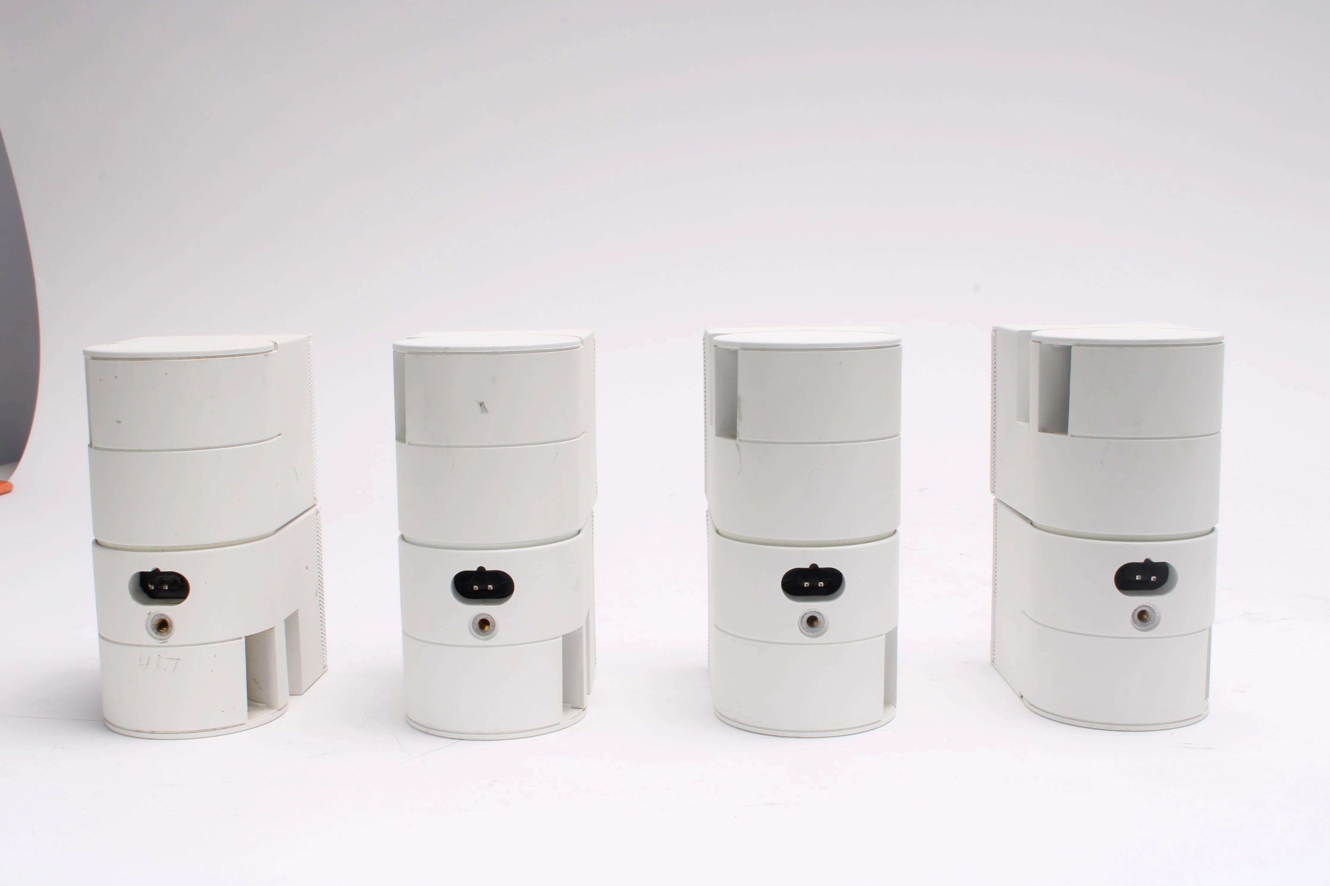 Bose Jewel Cube Center Channel Speaker Lot of 4 - White - Fair Condition - Image 5