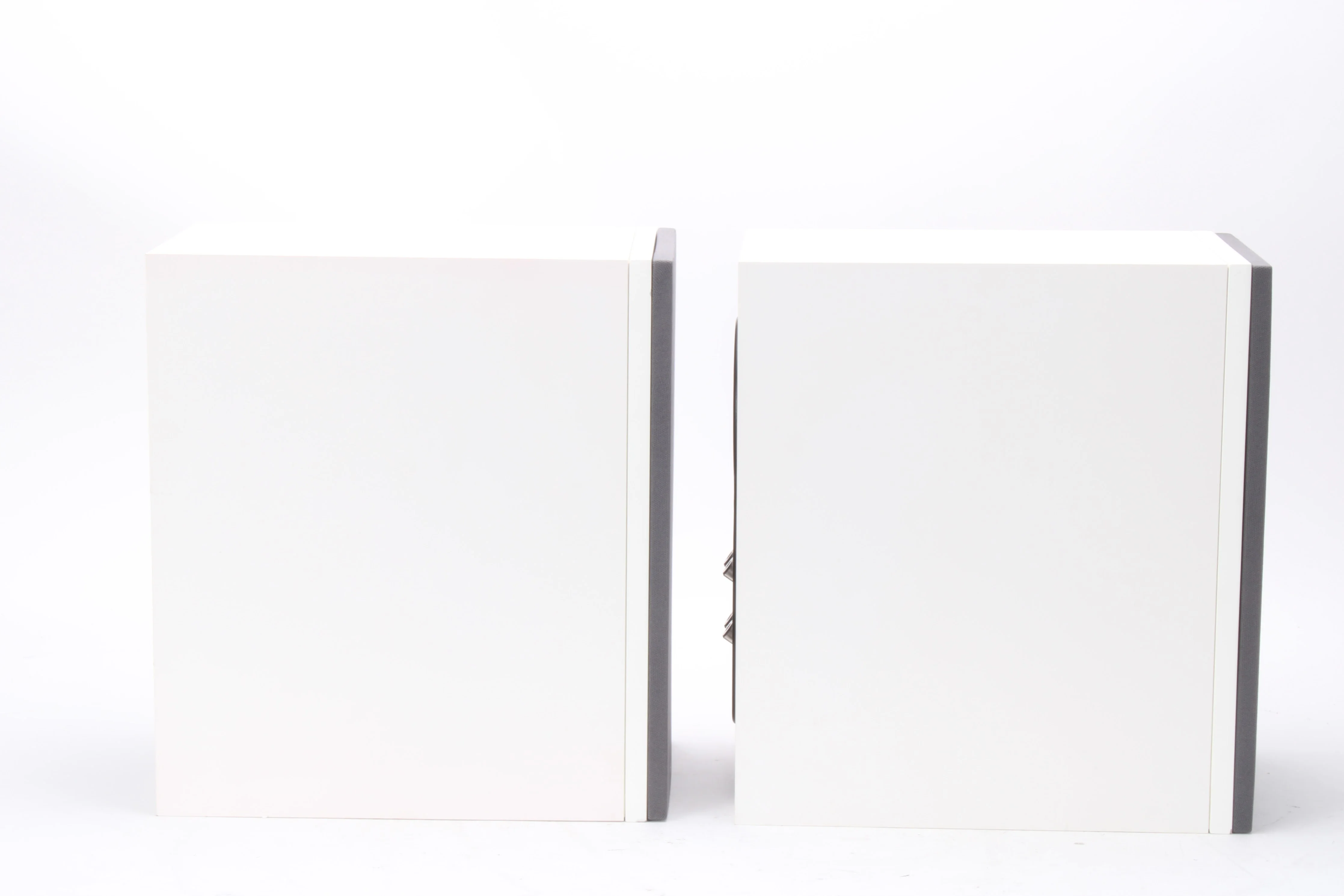 Bowers & Wilkins B&W 606 Bookshelf Speakers (Pair) - Image 3