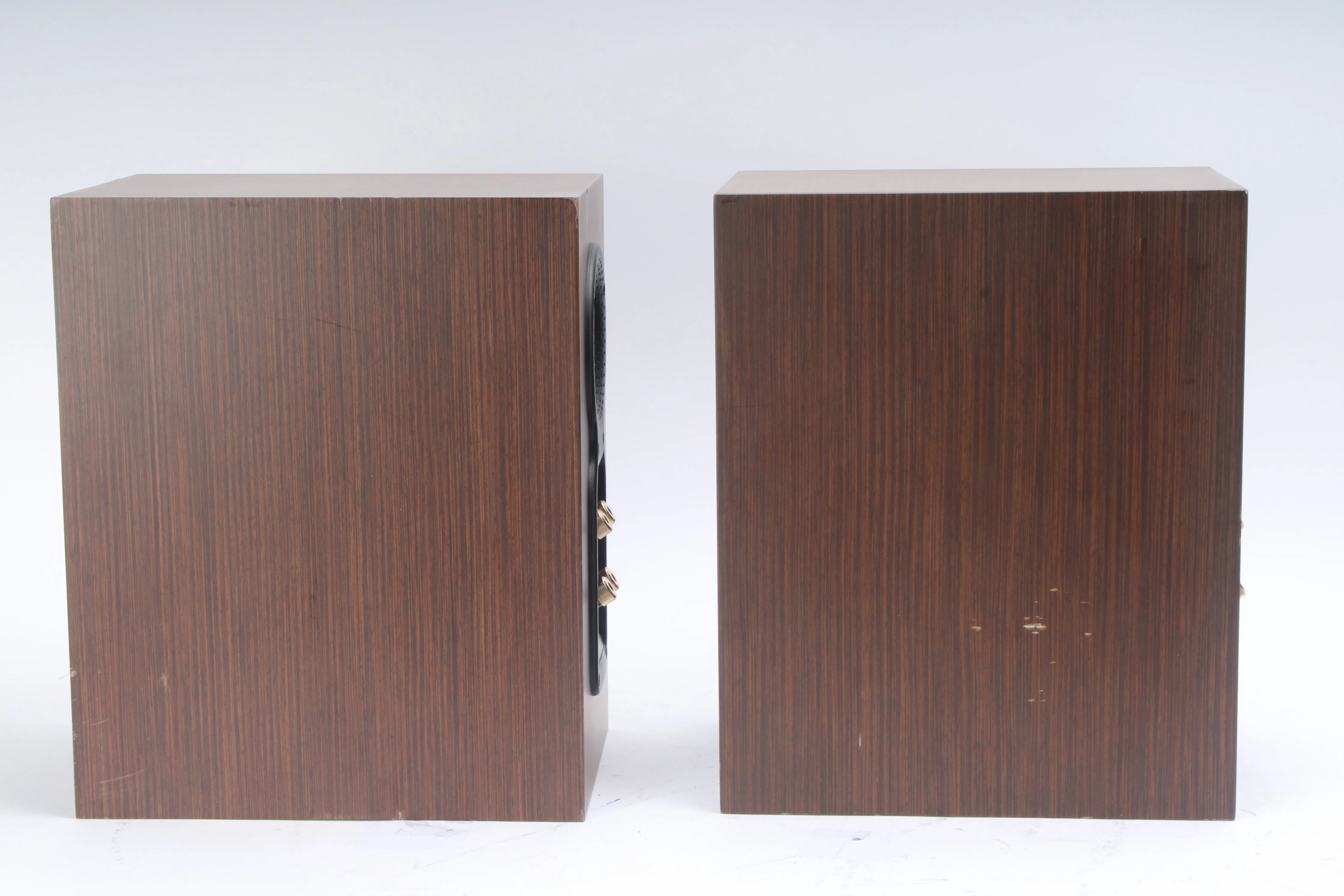 Bowers & Wilkins CM5 Passive Speaker (Pair) - Fair Condition - Image 4