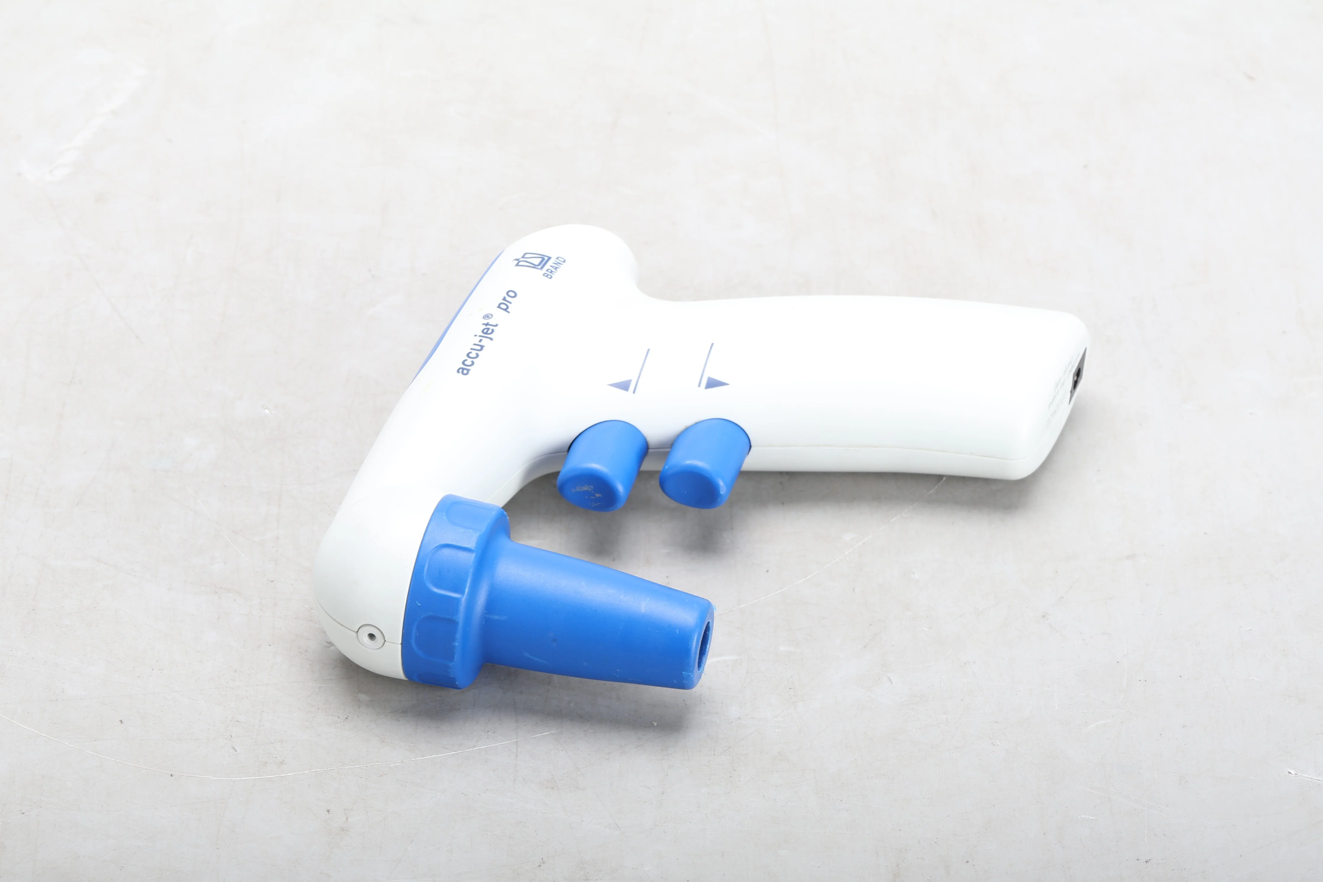 Brandtech Accu-Jet Pro Pipette Controller Blue With Battery - No Power Supply - Image 4