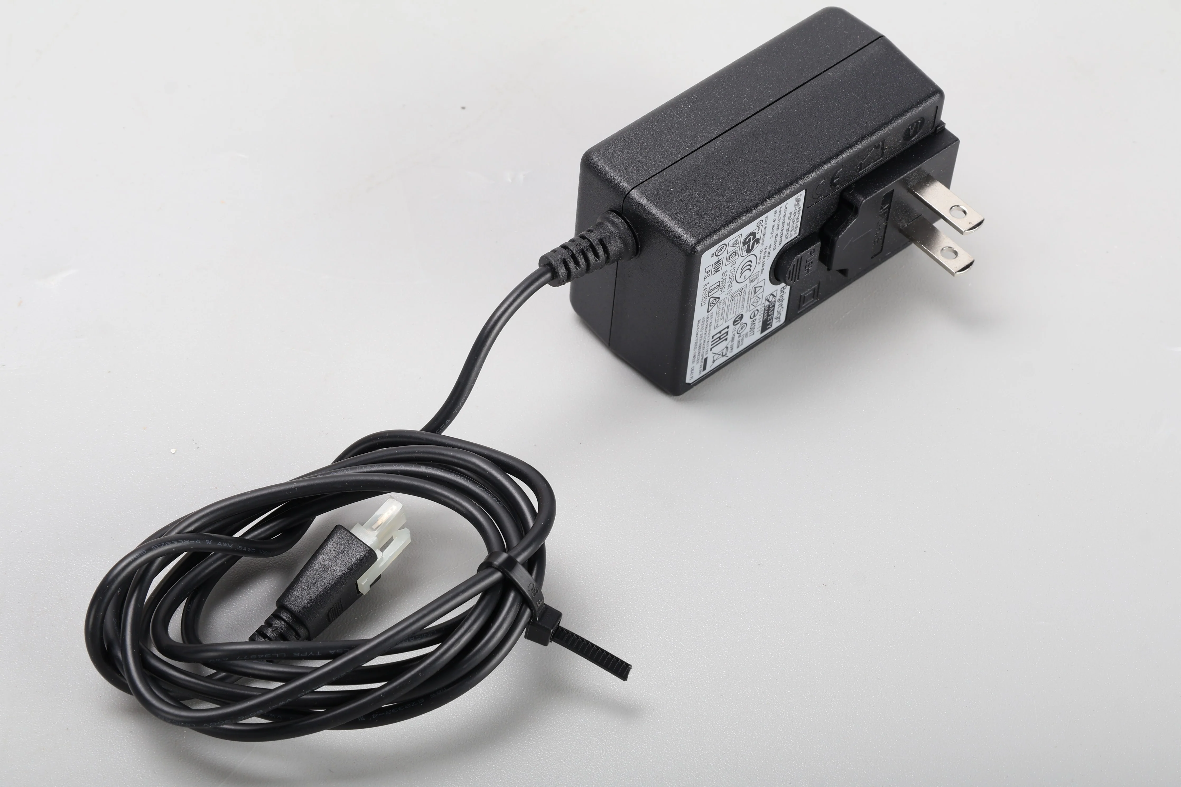 BrightSign XD233 4K Advanced HTML5 Standard I/O With Accessories - Image 2