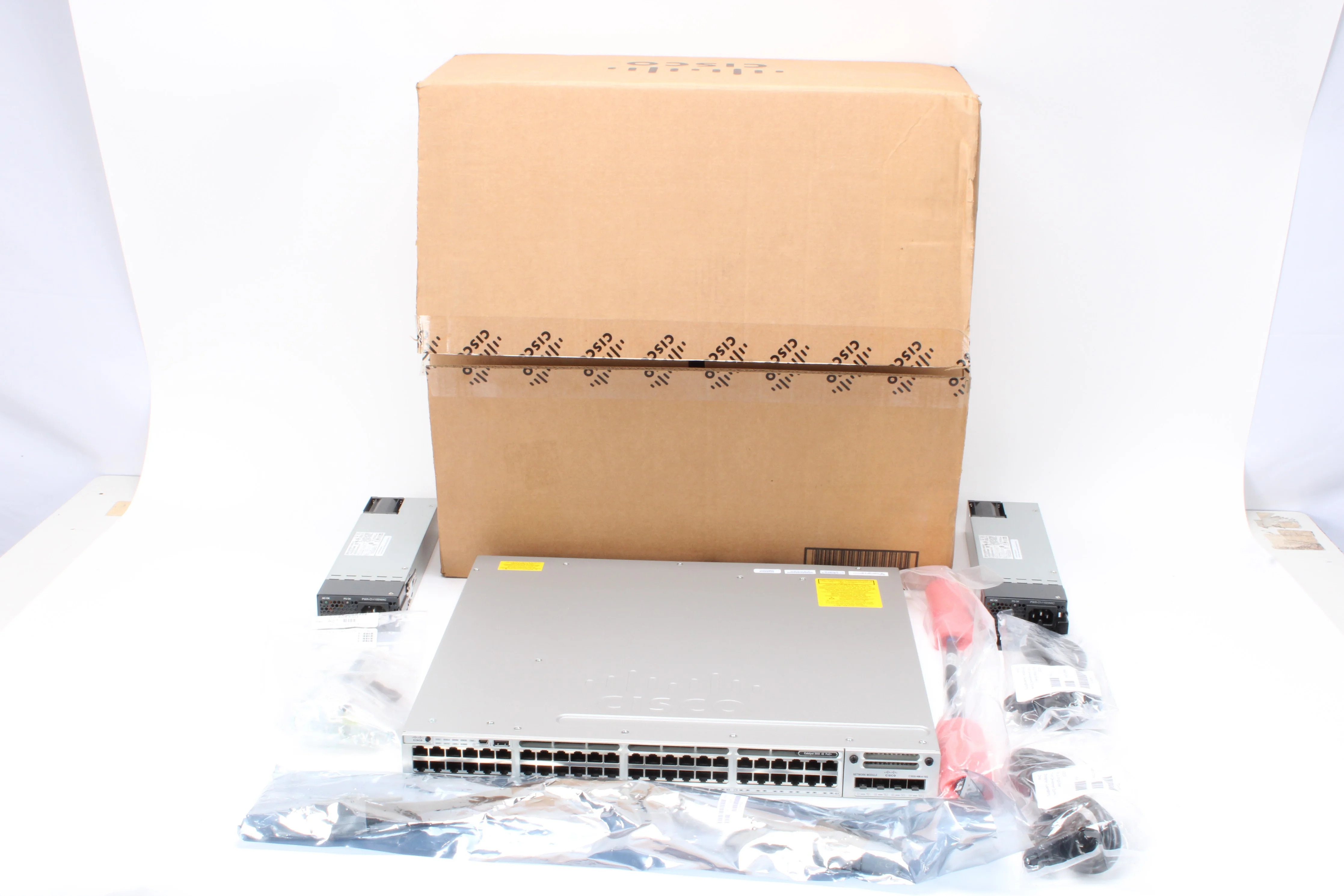 Cisco WS-C3850-48F-E 48 Port PoE+ Switch With C3850-NM-4-10G and Accessories