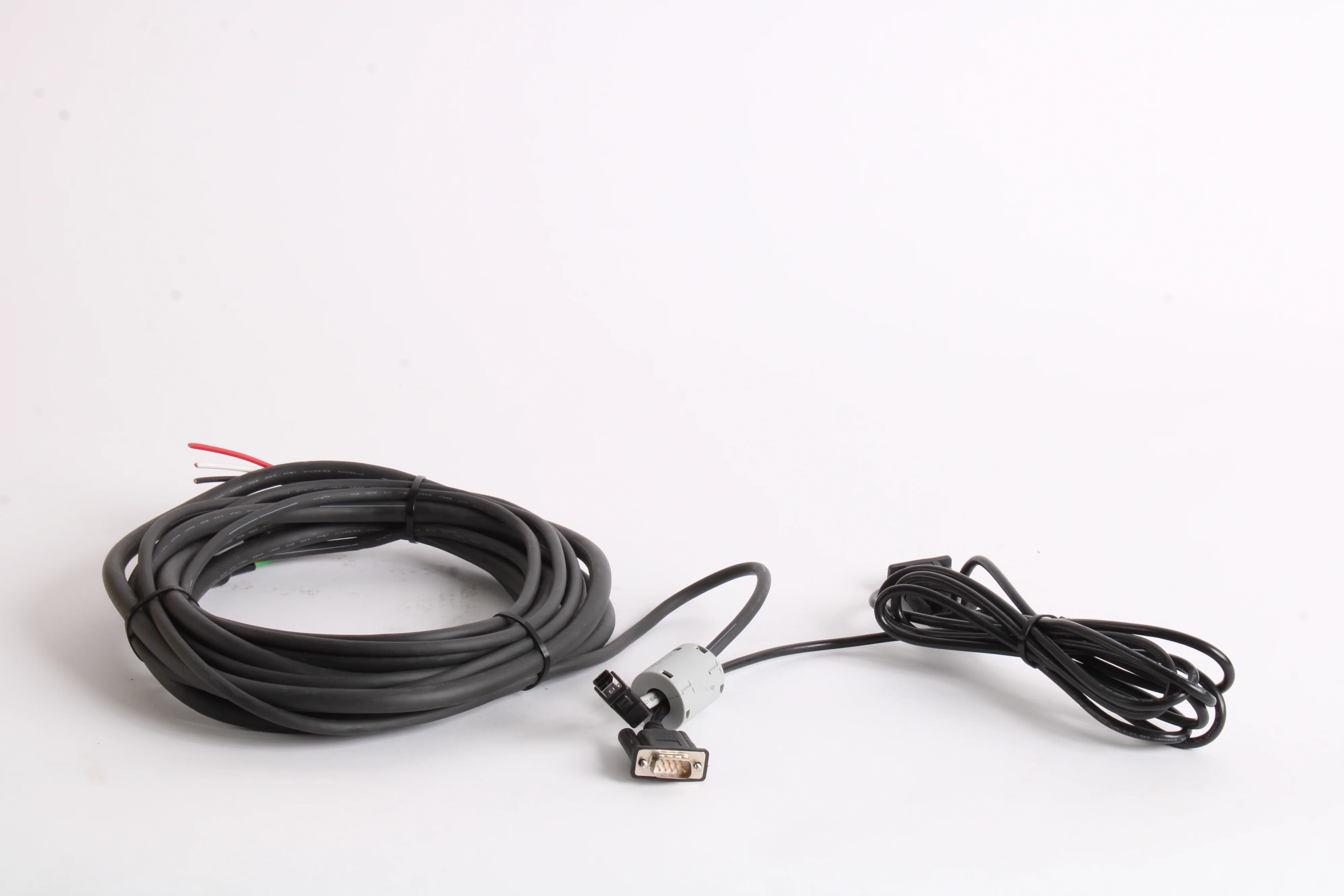 CKD AX4075TS-DM04-U0 Actuator 3AC, 200V, 21.2Hz 127rpm W/ Cables Fair Condition - Image 8