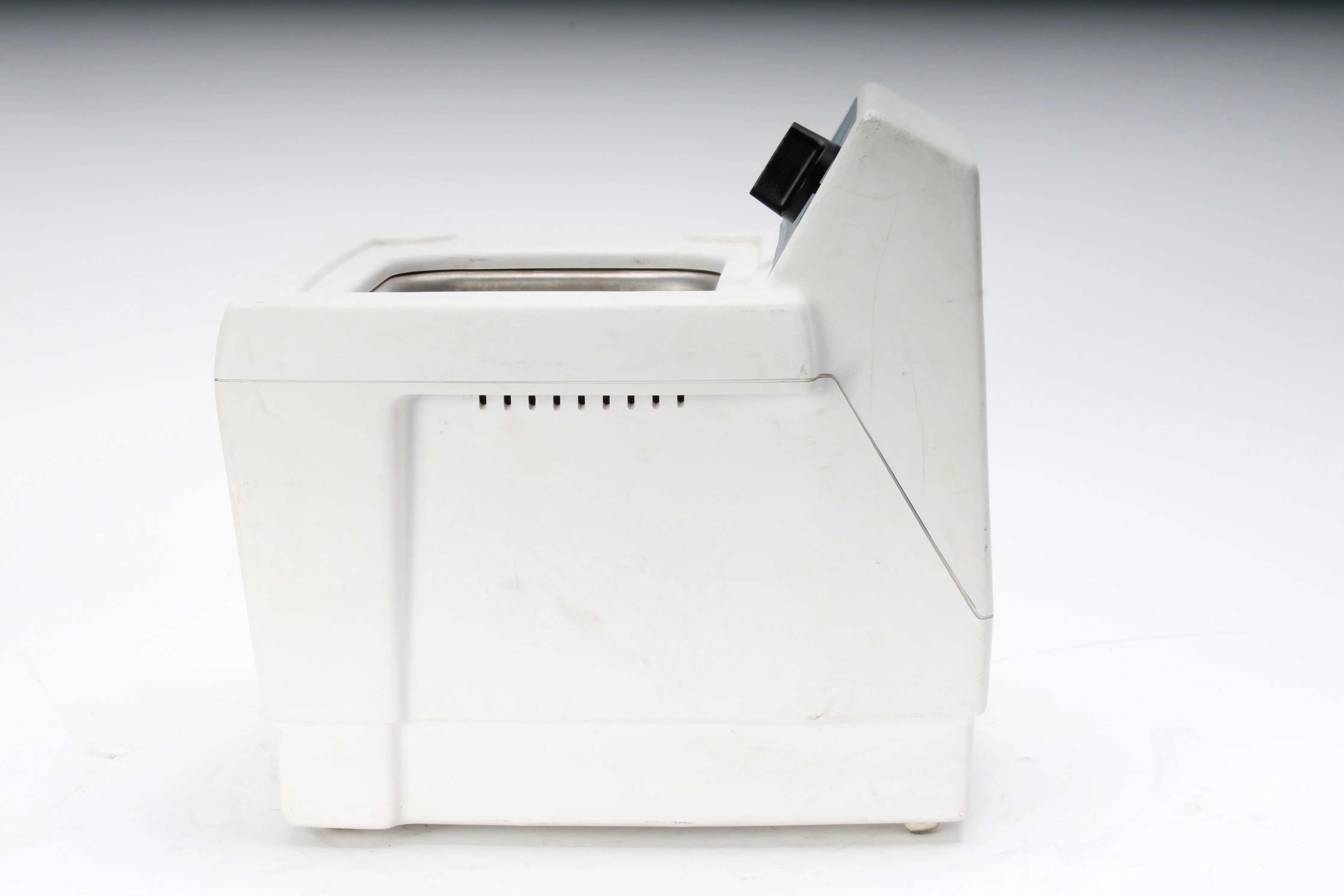 Cole-Parmer 08890-01 8890 Ultrasonic Cleaner CPN-956-116 - Fair Condition - Image 6