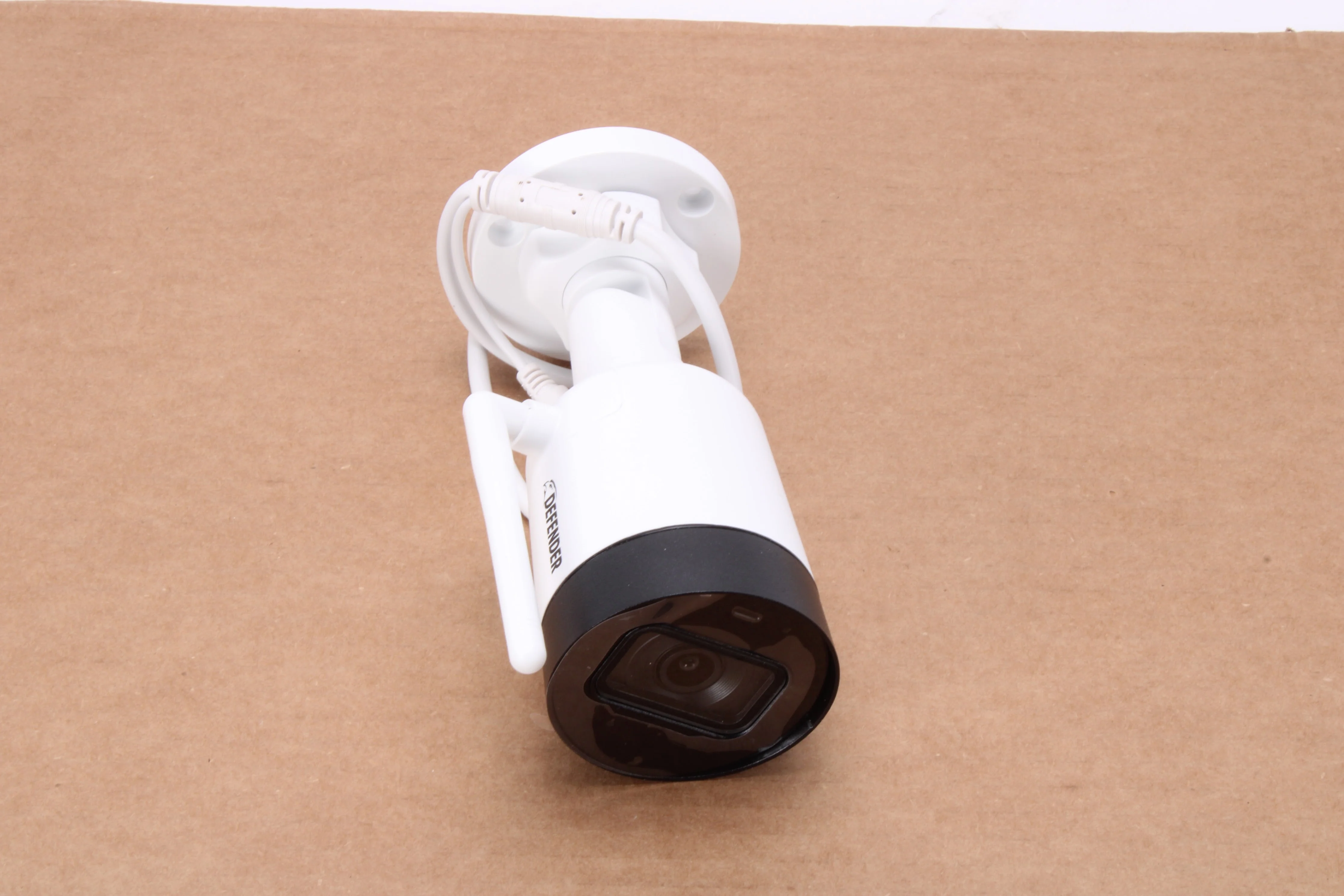 Defender Guard IP4MCB1 4MP 2K Wi-Fi Security Camera - New Open Box - Image 4