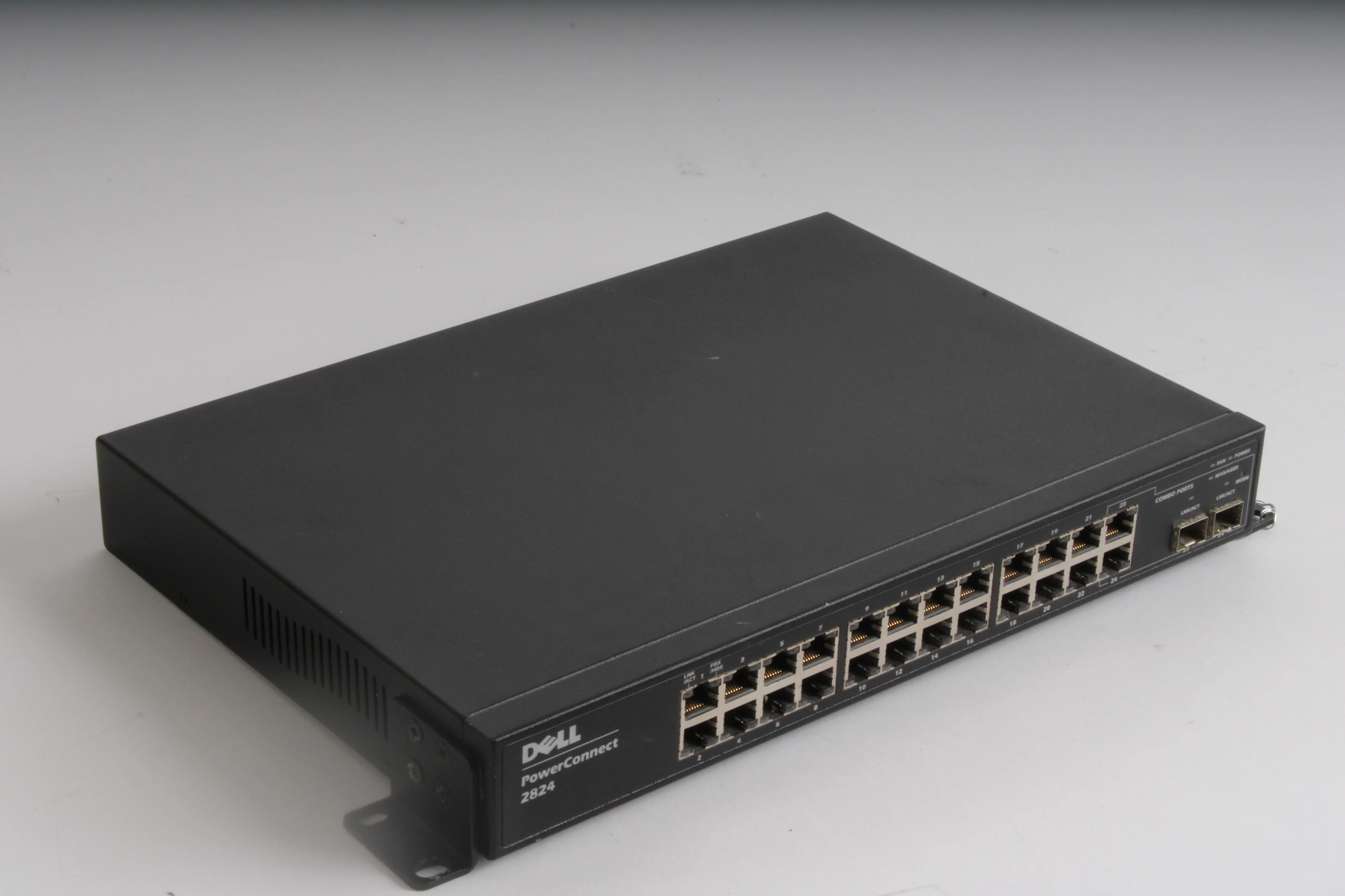 Dell PowerConnect 2824, 24 1GbE Ports 2 Ports with SFP Option Web Managed Switch - Image 4