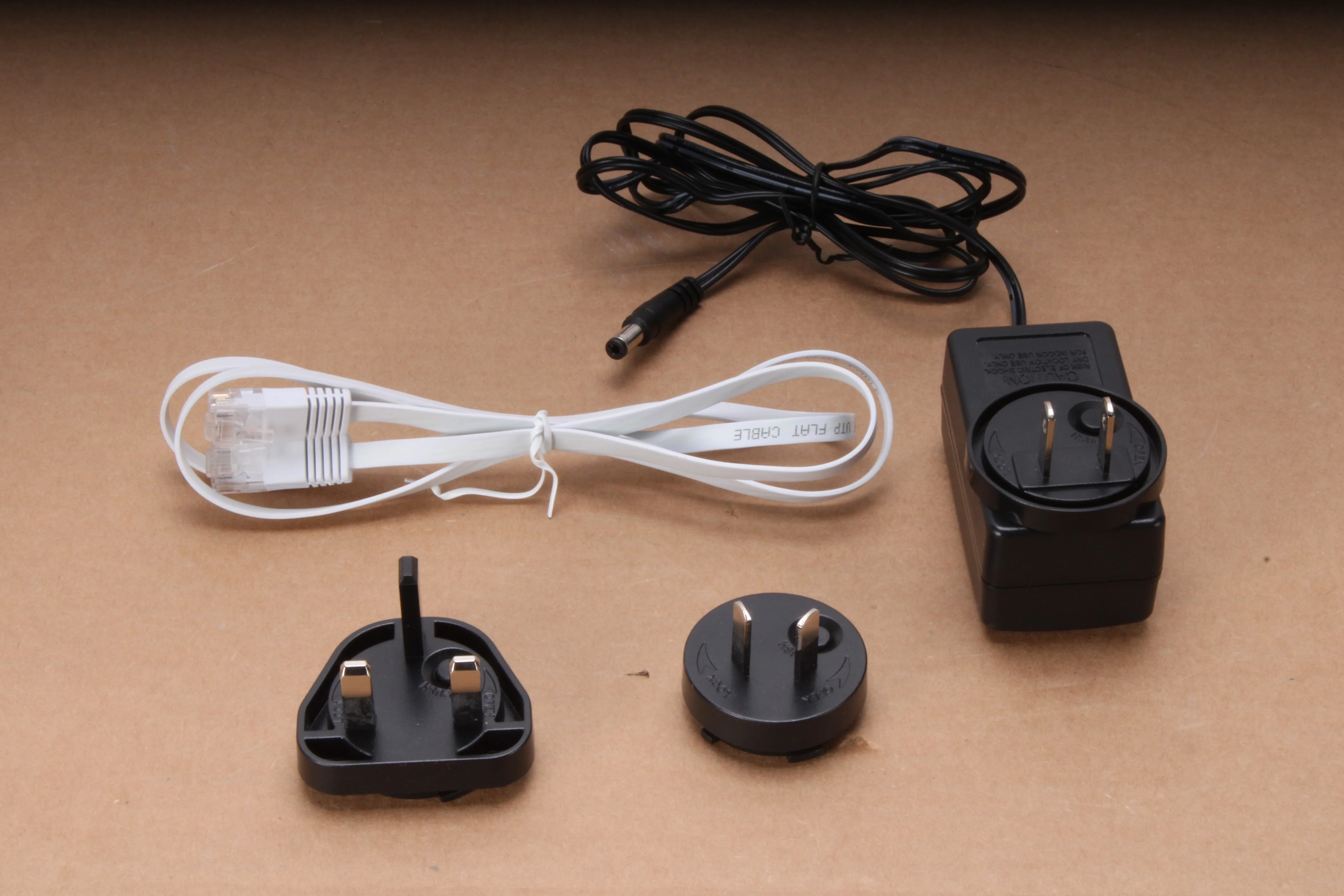 Denon HEOS Wireless Range Extender With Power Supply and Ethernet Cable - Image 3