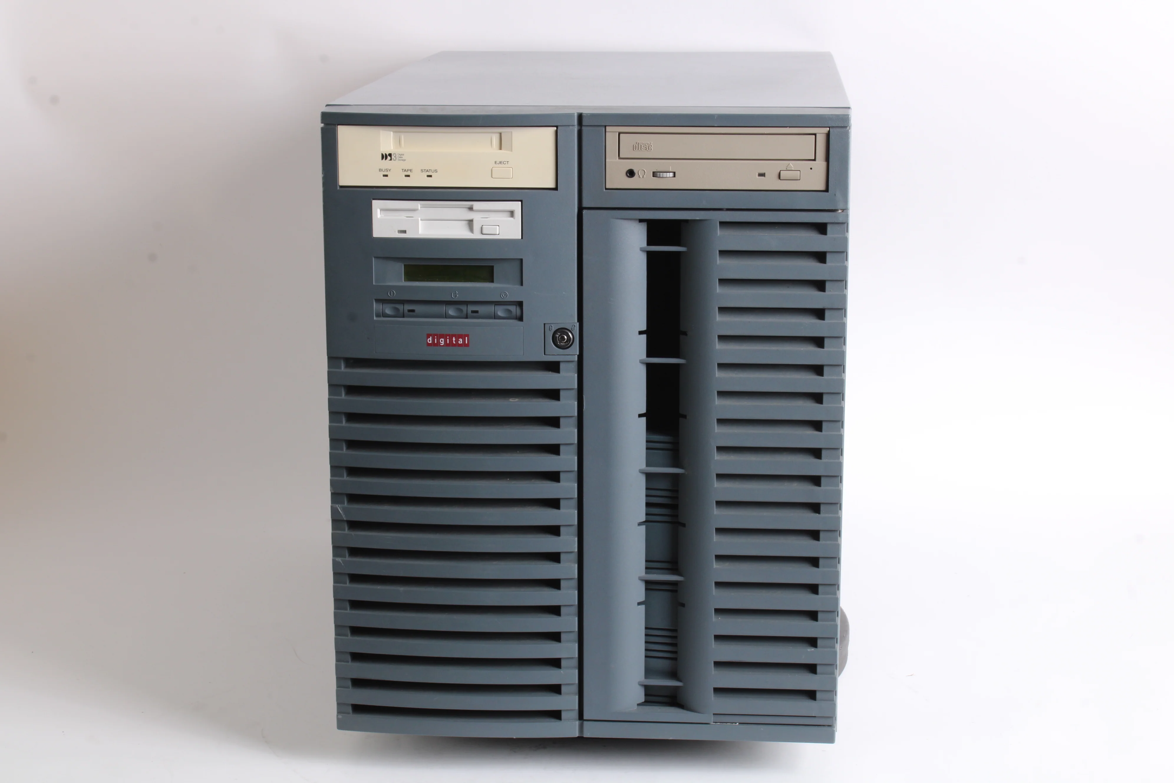 Digital AlphaServer 1200 54HHA-AA Data Processing Server - AS IS Parts or Repair