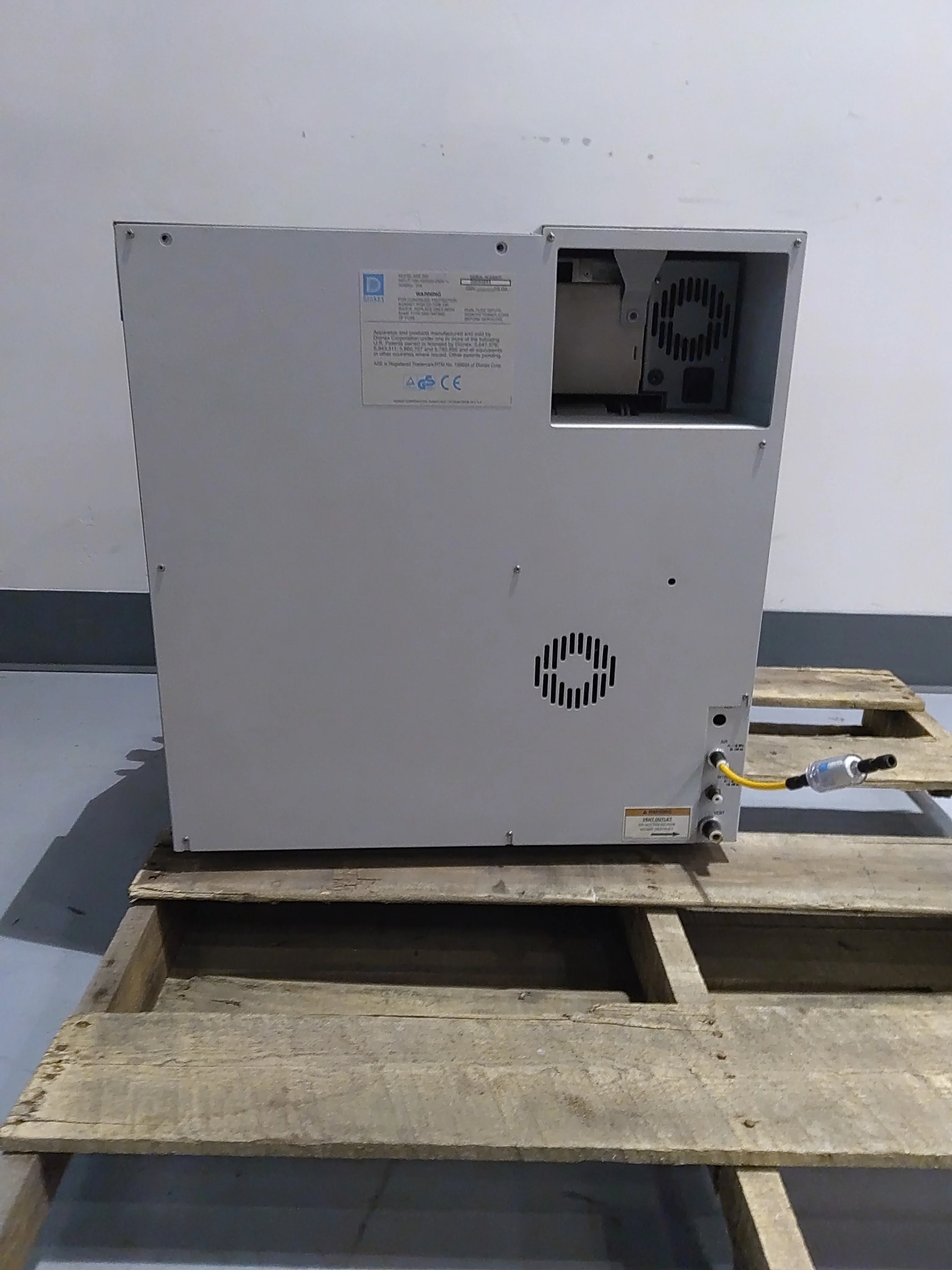 Dionex ASE 200 Accelerated Solvent Extractor - Image 11