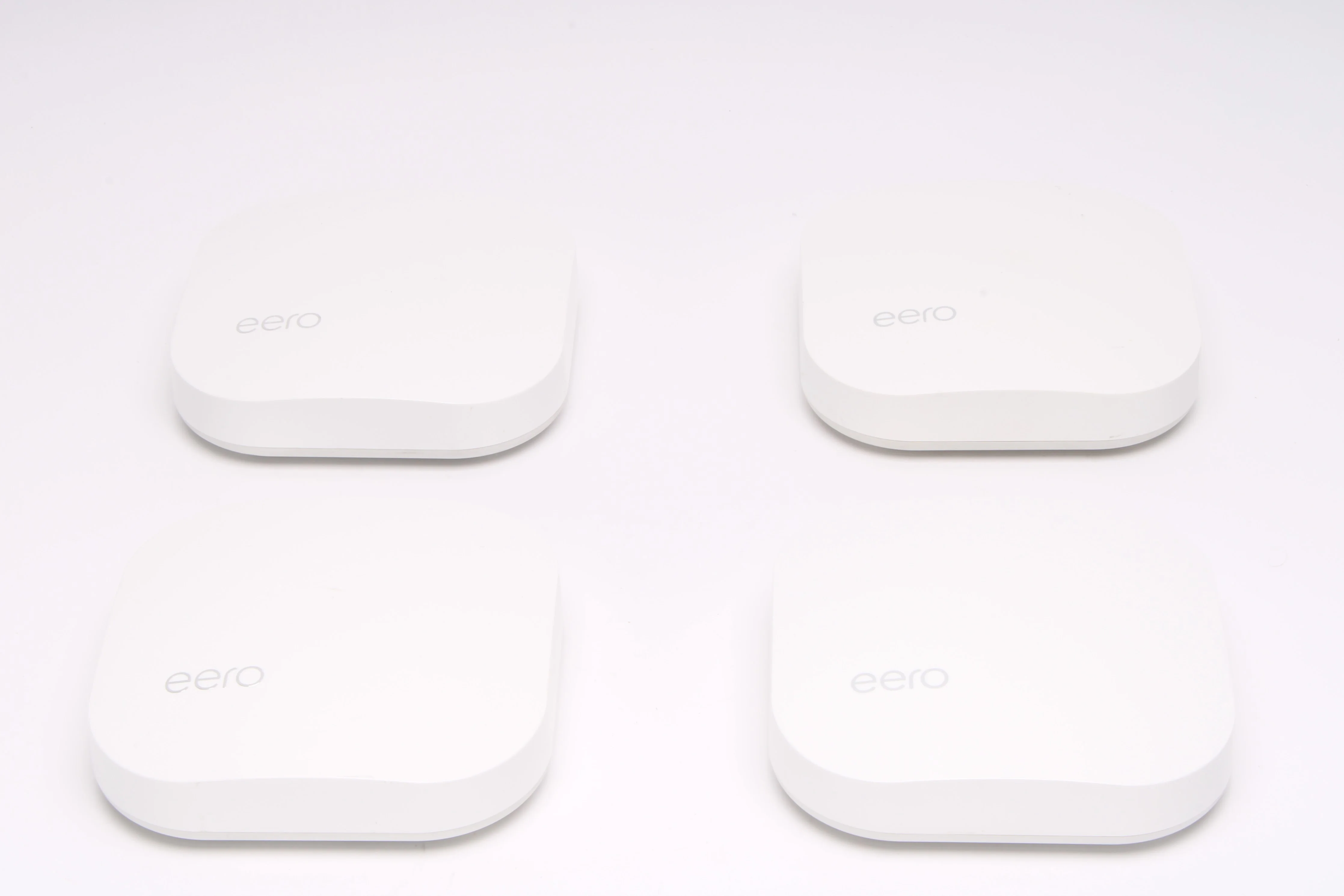 Eero 2x: B010001 and 2x: A010001 Wireless Wi-Fi Router System (Lot of 4)