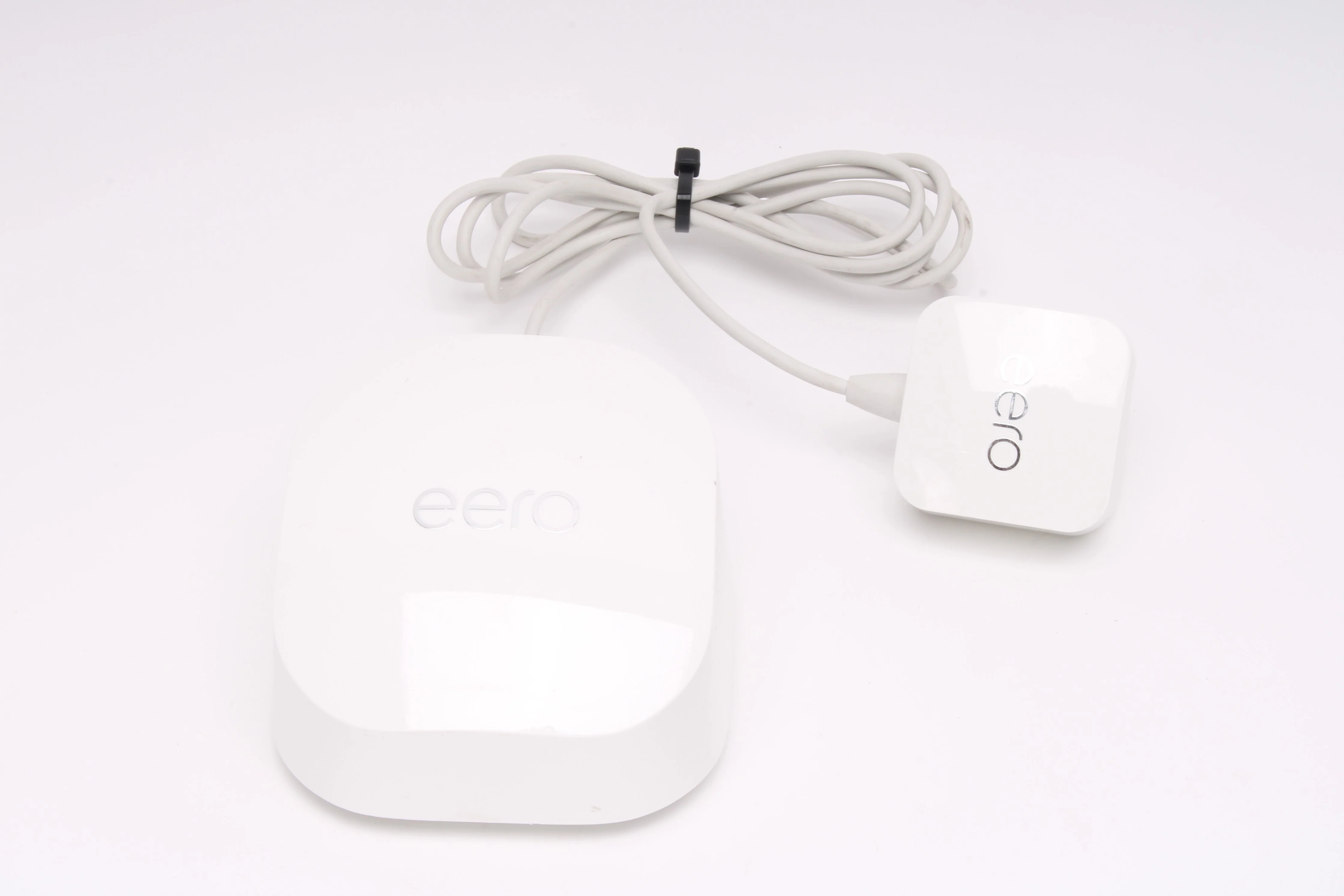 Eero 6+ R010001 WI-FI 6 Gigabit System With Power Supply Bundle