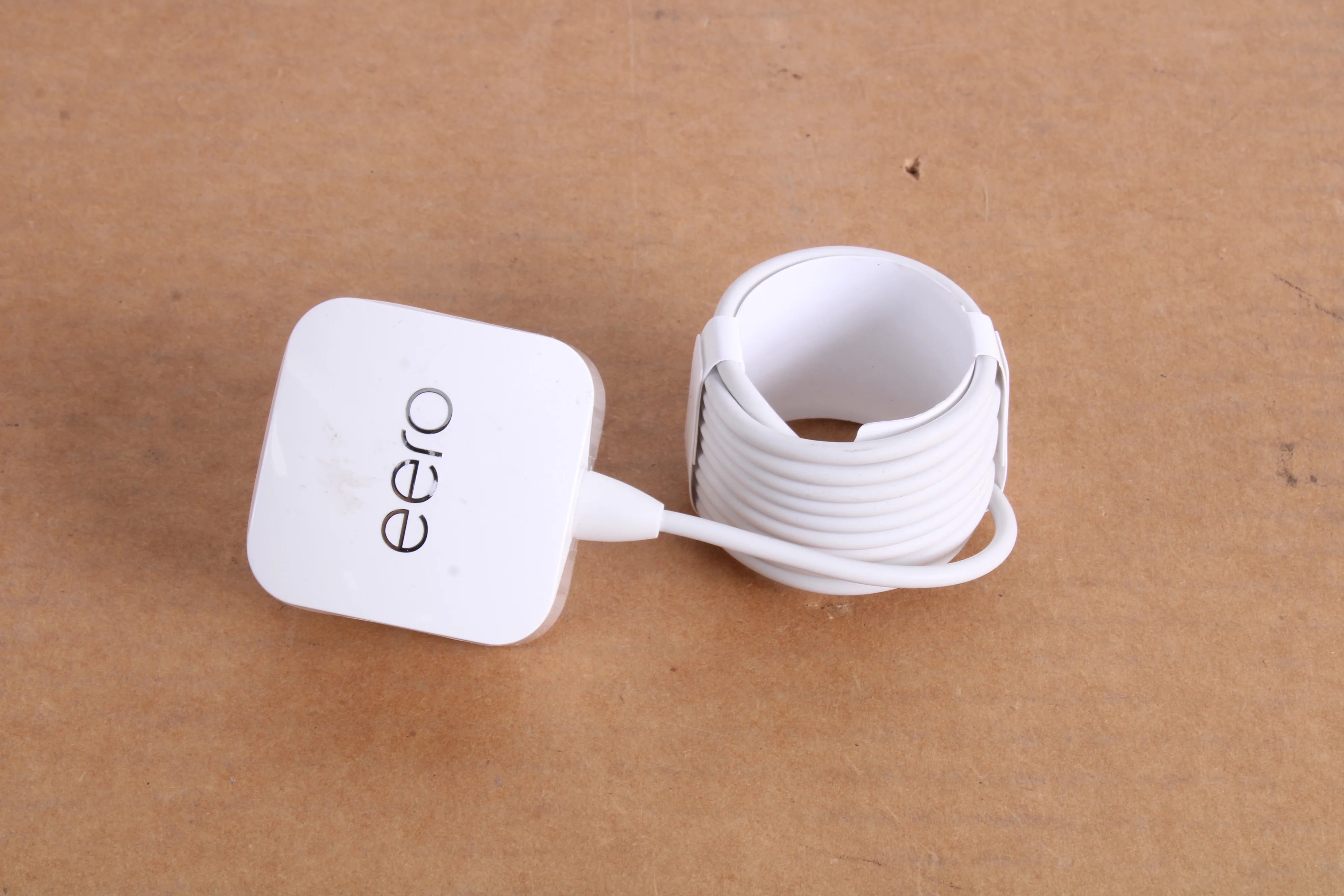 Eero C010001 5V 9V 24W Power Supply Lot of 2 - Image 2