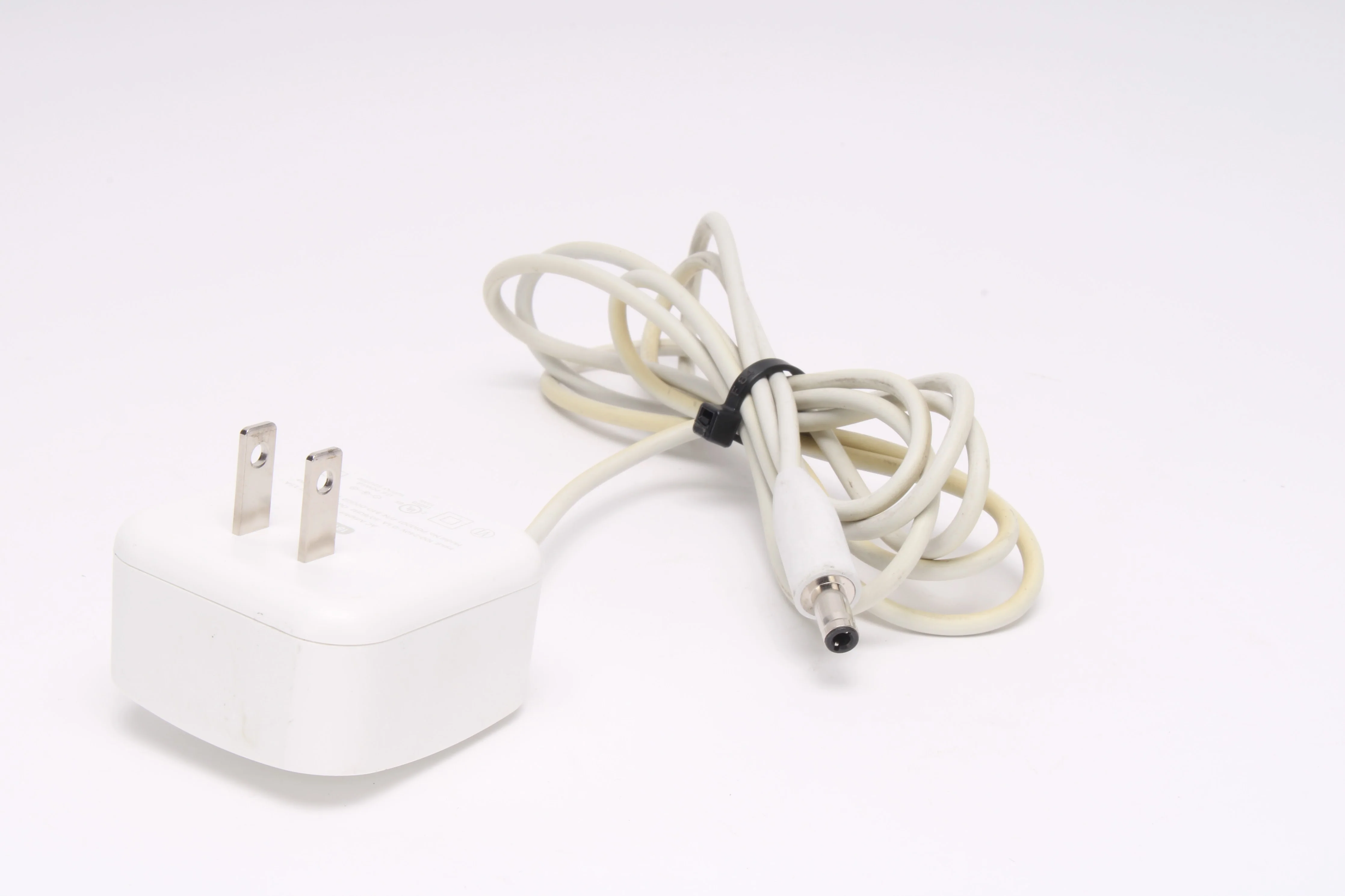 Eero Router P010001 12V 1.5A Power Adapter - Image 3