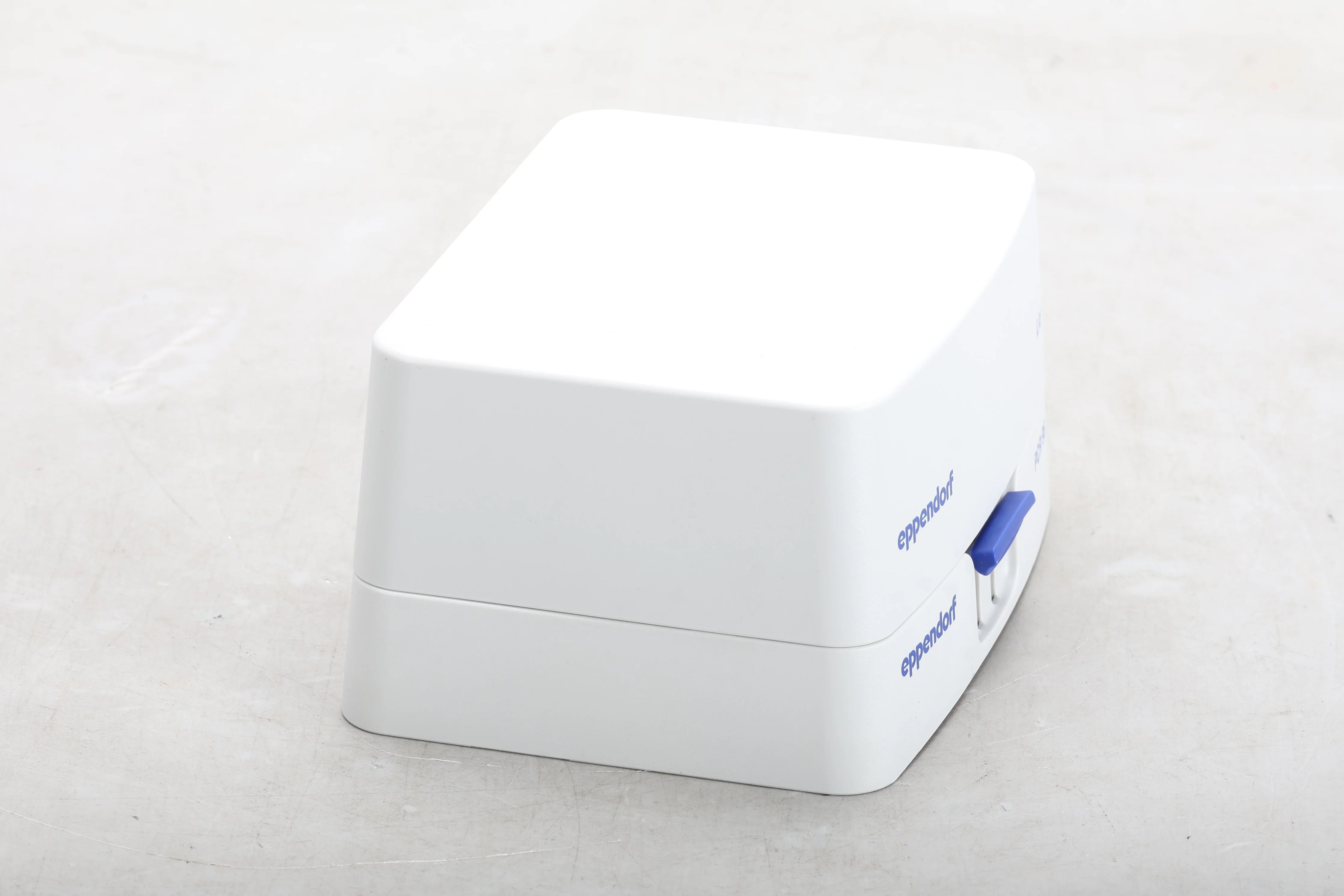 Eppendorf SmartBlock PCR96 Lid - Image 4