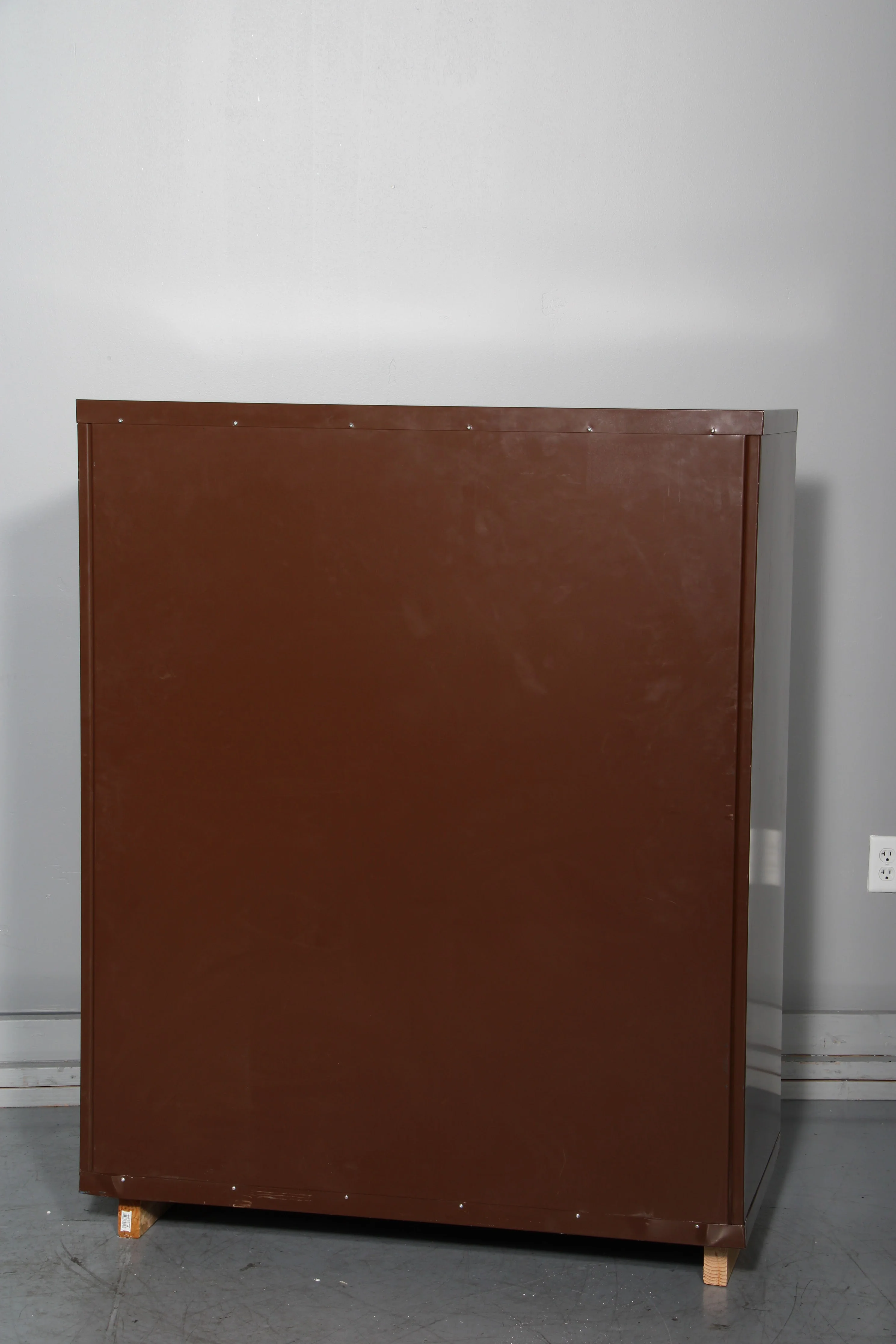 FireKing 4-4422-C 4-Drawer Lateral File Cabinet With Key - Fair Condition - Image 3