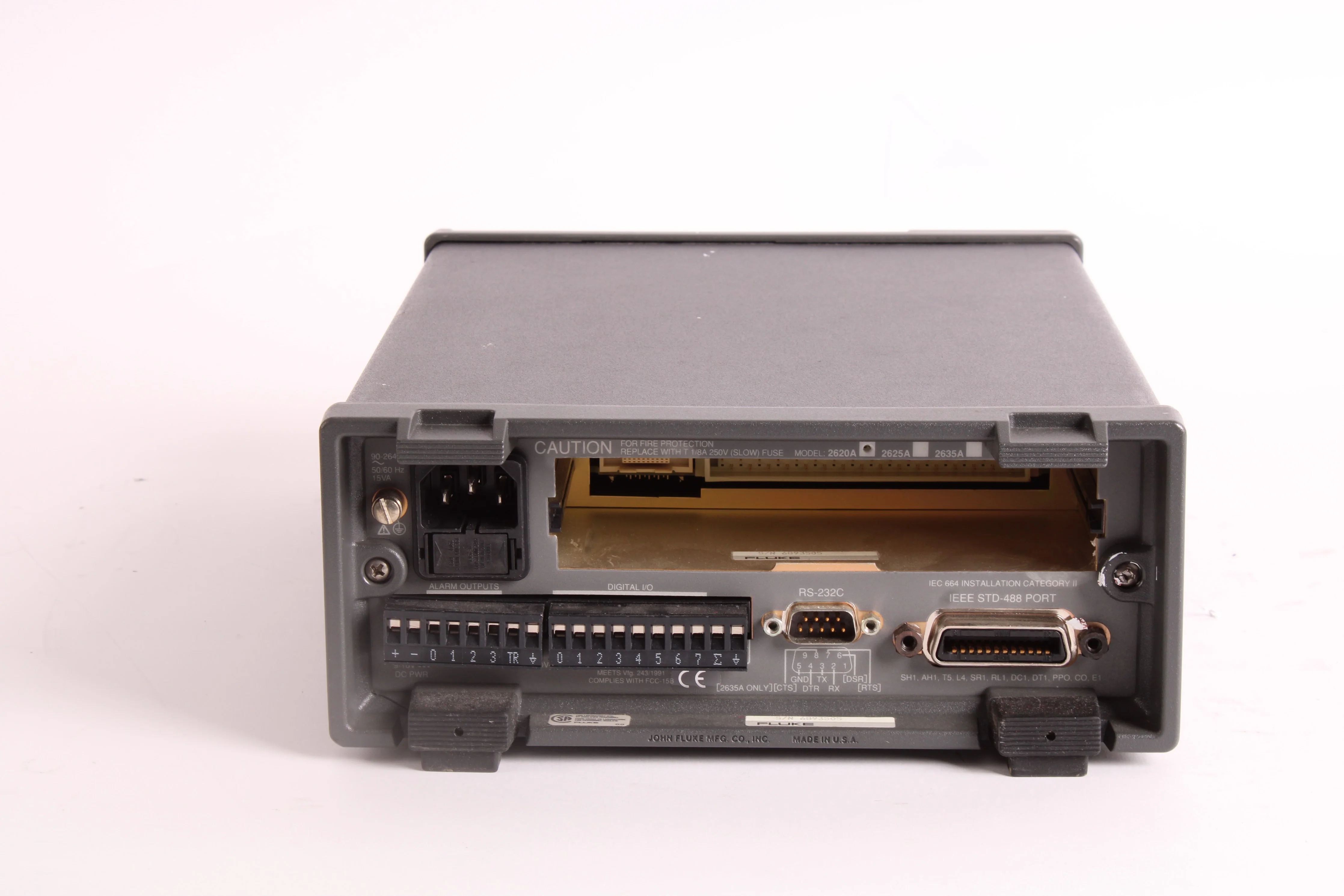 Fluke Data Acquisition Unit 2620A - Broken Power Button - Image 4
